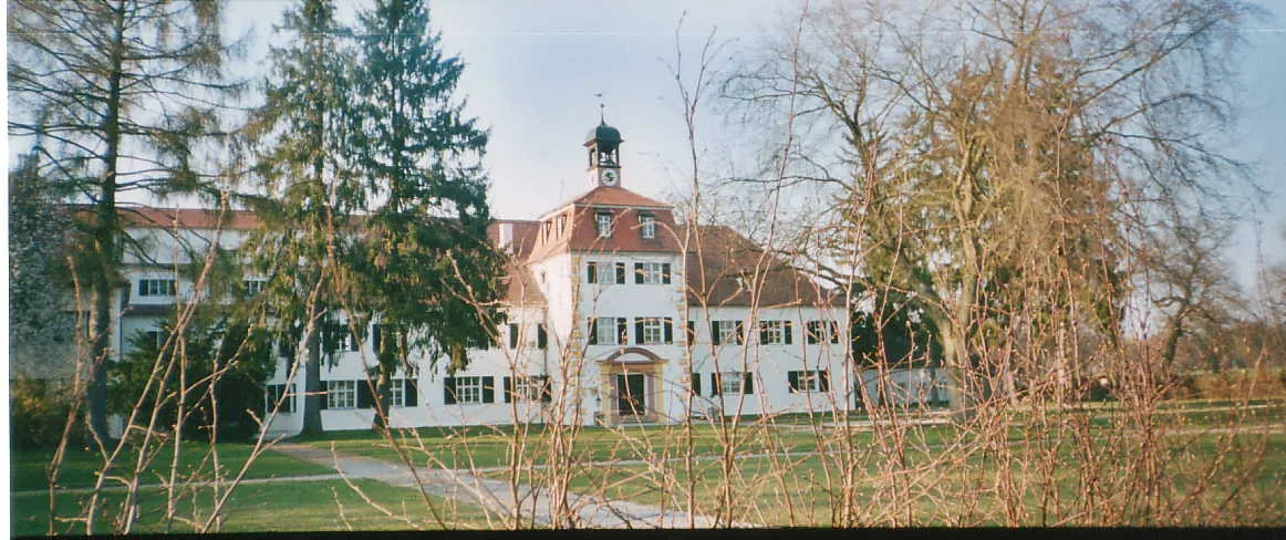 Photo showing: Das Weiße Schloss in Triesdorf des Markgrafen von Brandenburg-Ansbach, heute Sitz der Fachakademie für Hauswirtschaft