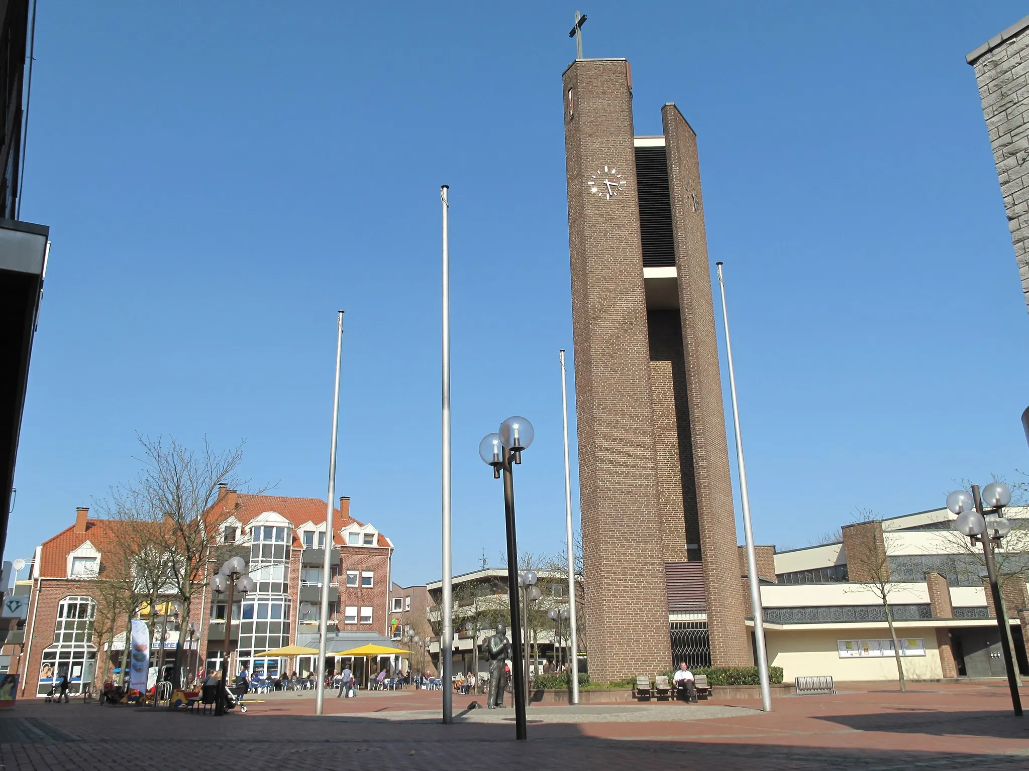 Photo showing: Heiden, modern church at the central square