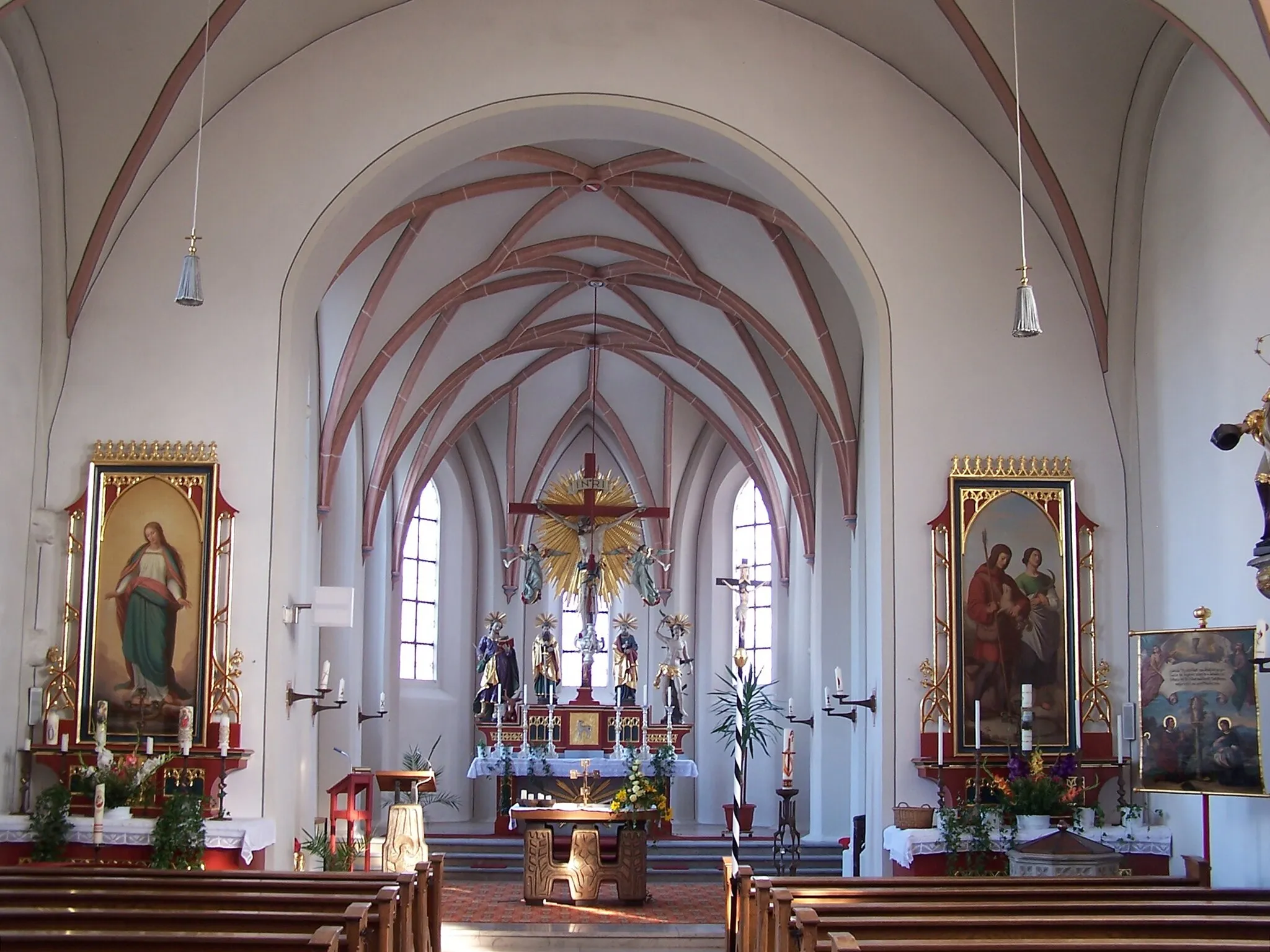 Photo showing: Aholfing, Sankt-Lukas-Straße 1, Pfarrkirche St. Lukas, Chor spätgotisch um 1480, Langhaus 1854; mit Ausstattung. Innenraum.