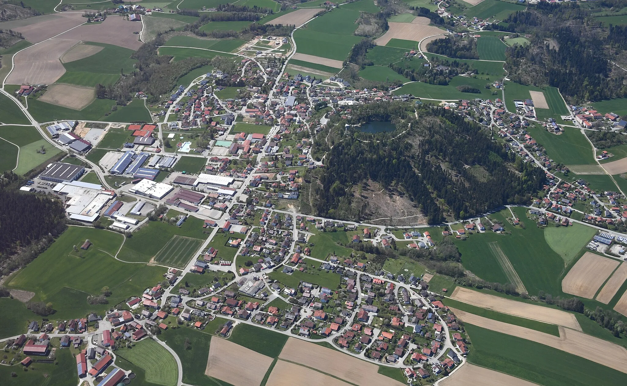 Photo showing: Aerial image of Büchlberg