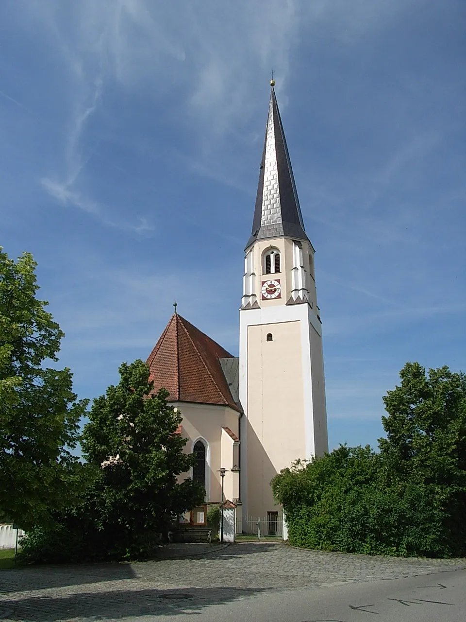 Photo showing: Die Pfarrkirche Maria Himmelfahrt in Dietersburg