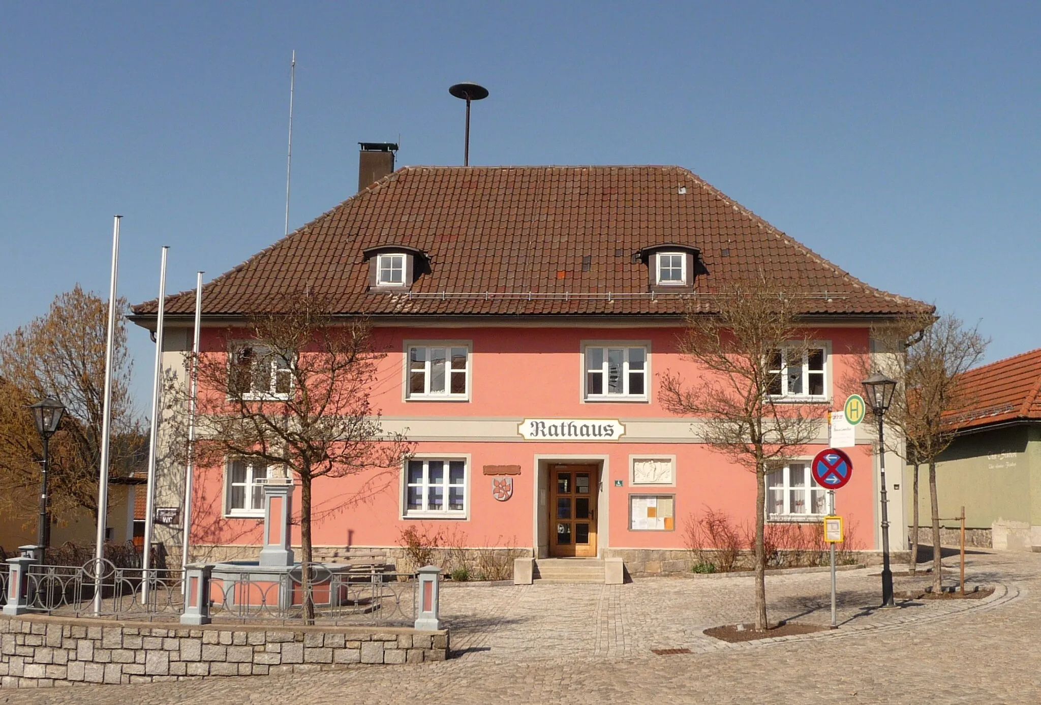 Photo showing: Das Rathaus von Frauenau