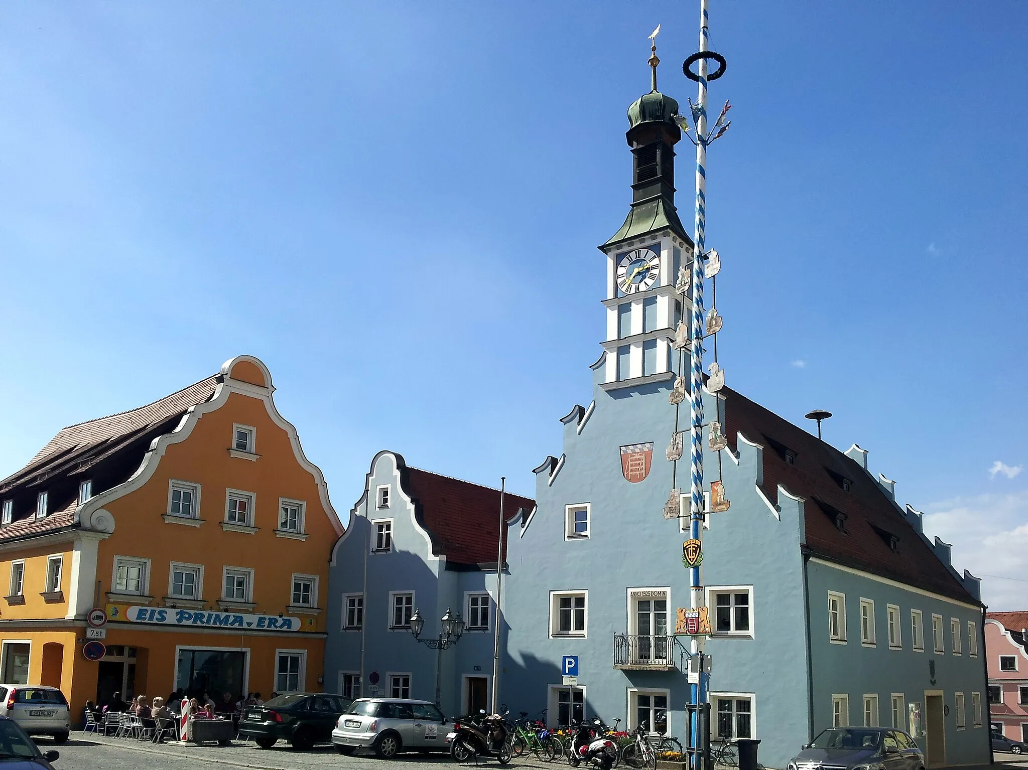 Photo showing: Historisches Rathaus von Geiselhöring aus dem Jahr 1525.