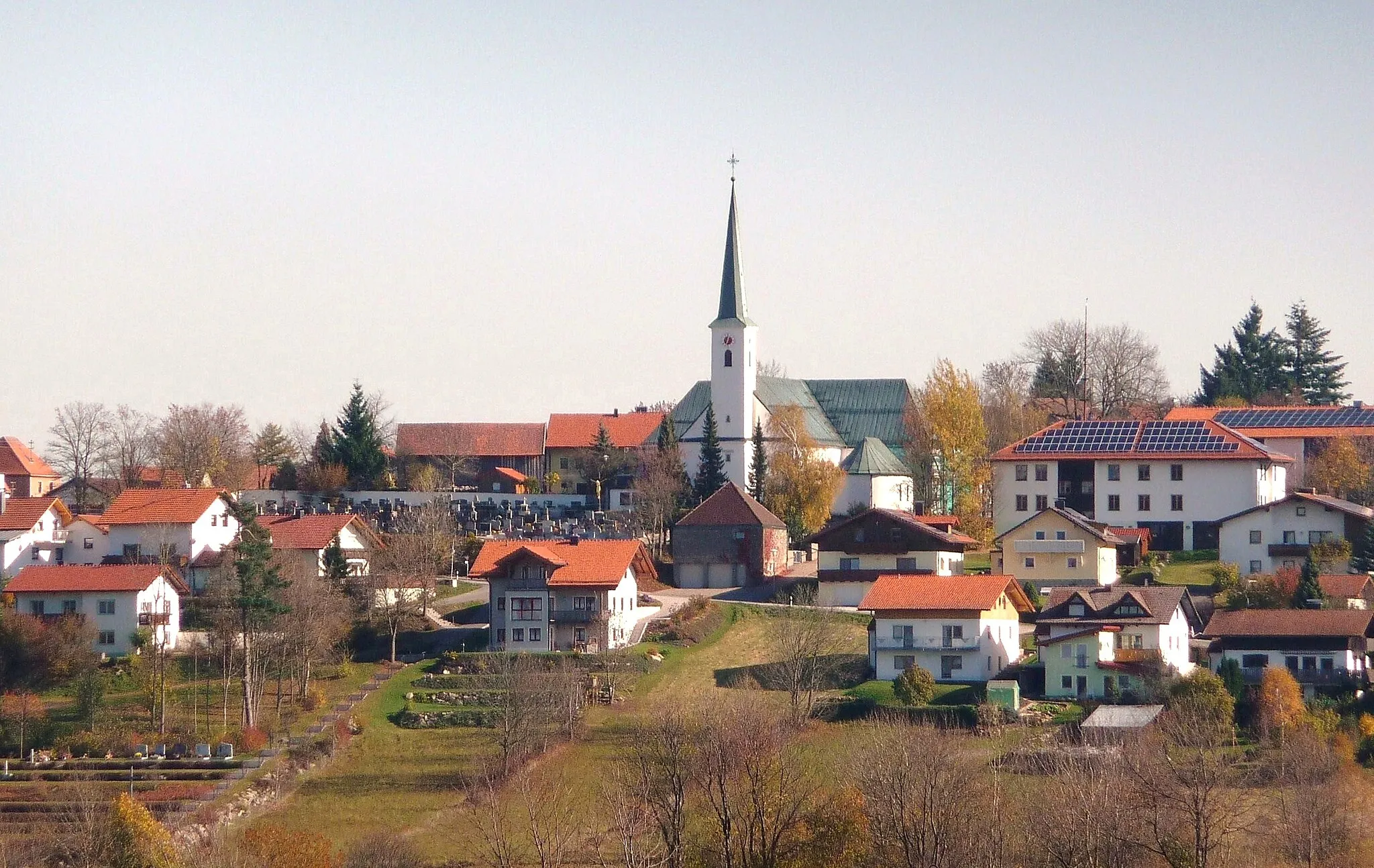 Photo showing: Blick auf Hohenau mit der Pfarrkirche St. Peter und Paul