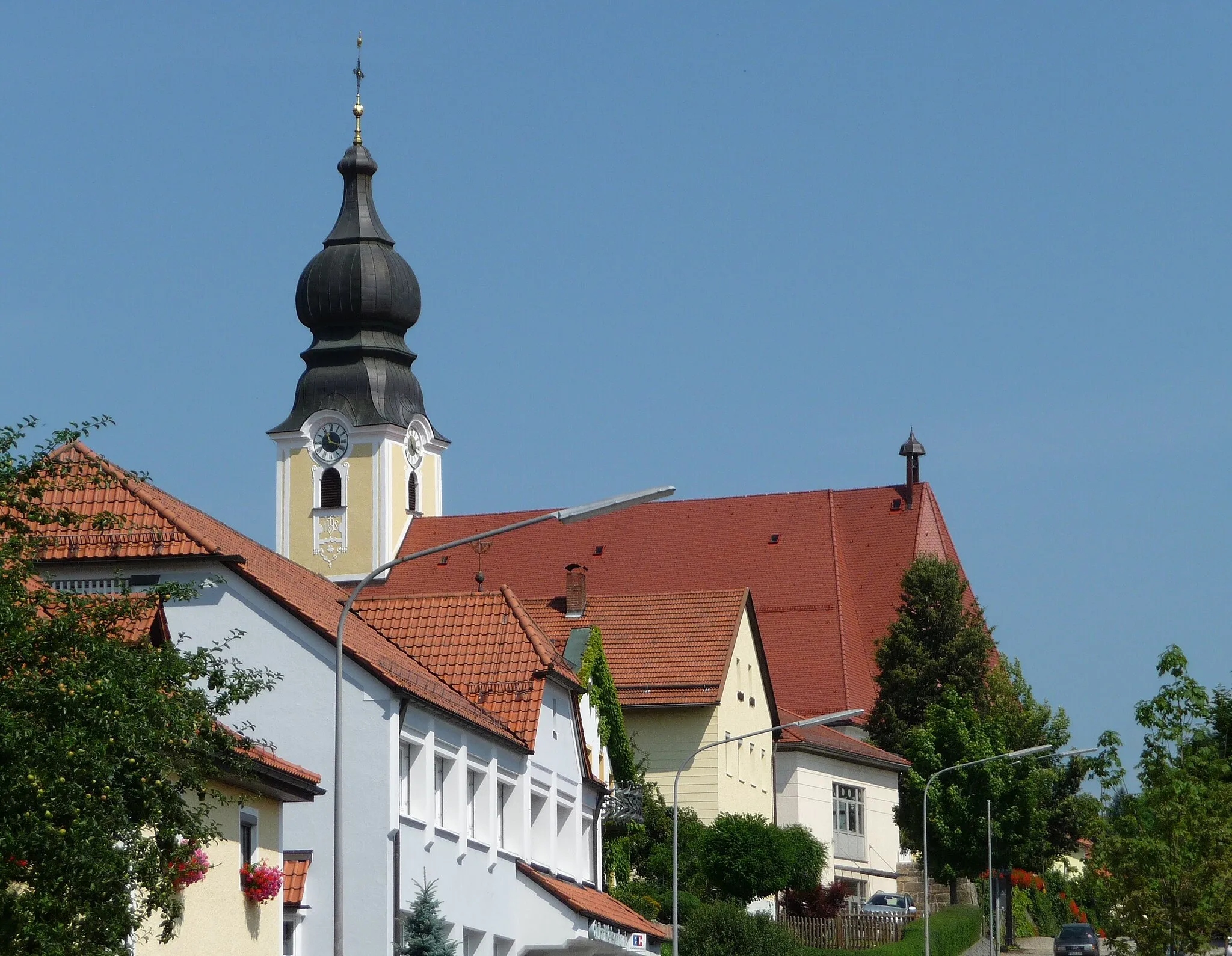 Photo showing: Die Pfarrkirche St. Michael in Röhrnbach