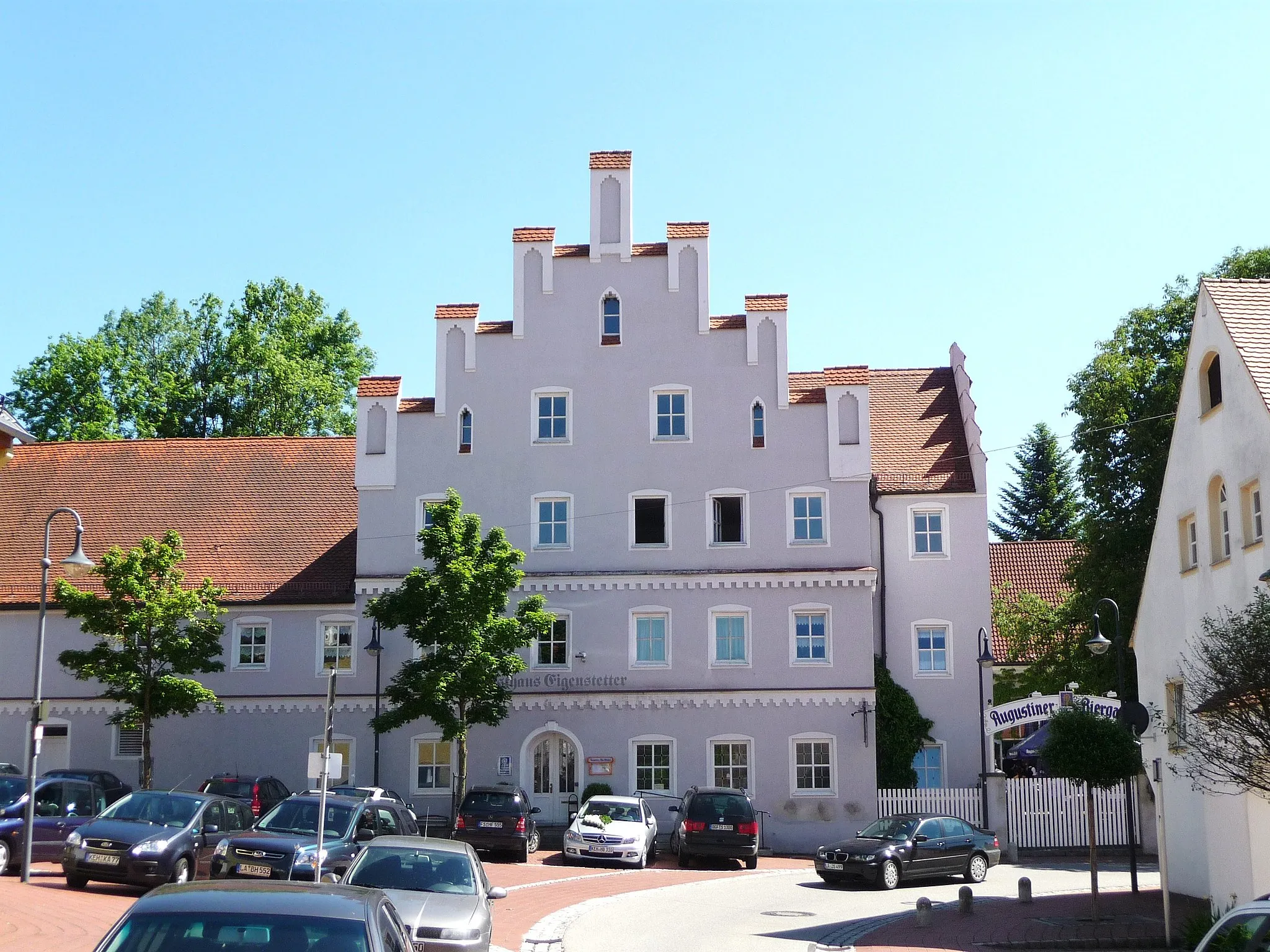 Photo showing: Der Brauereigasthof Marktstraße 19 in Rottenburg an der Laaber