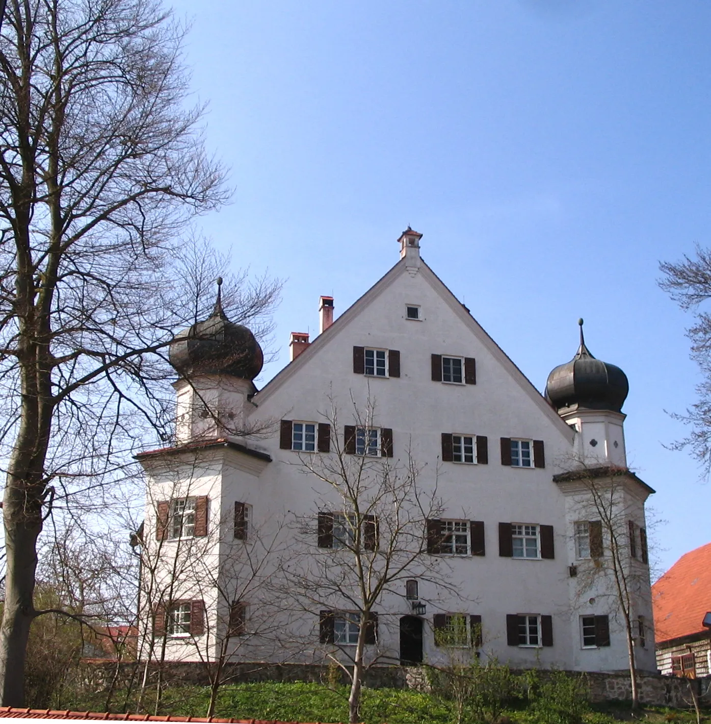 Photo showing: Siegenburg, Landkreis Kelheim, Niederbayern: Das von dem 1586 verstorbenen Siegenburger Ratsherrn Pilbis an Stelle der zerstörten Burg errichtete Pilbis-Schloss