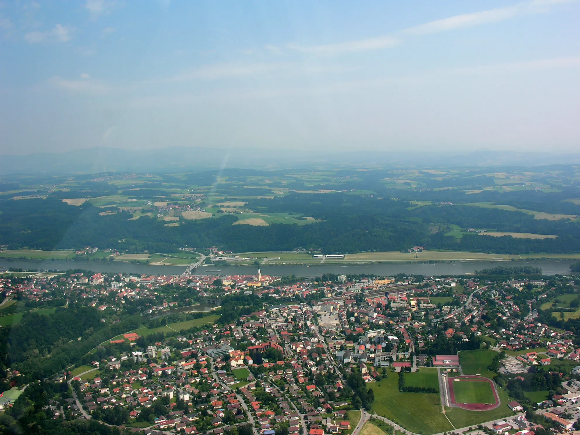 Photo showing: Germany, Bavaria,

Vilshofen and its airfield