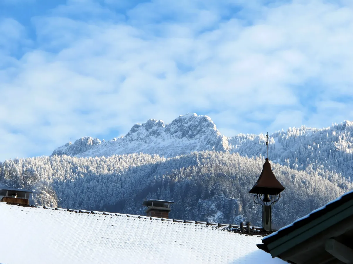 Photo showing: Village "Aschau im Chiemgau", View to Mountain "Kampenwand"