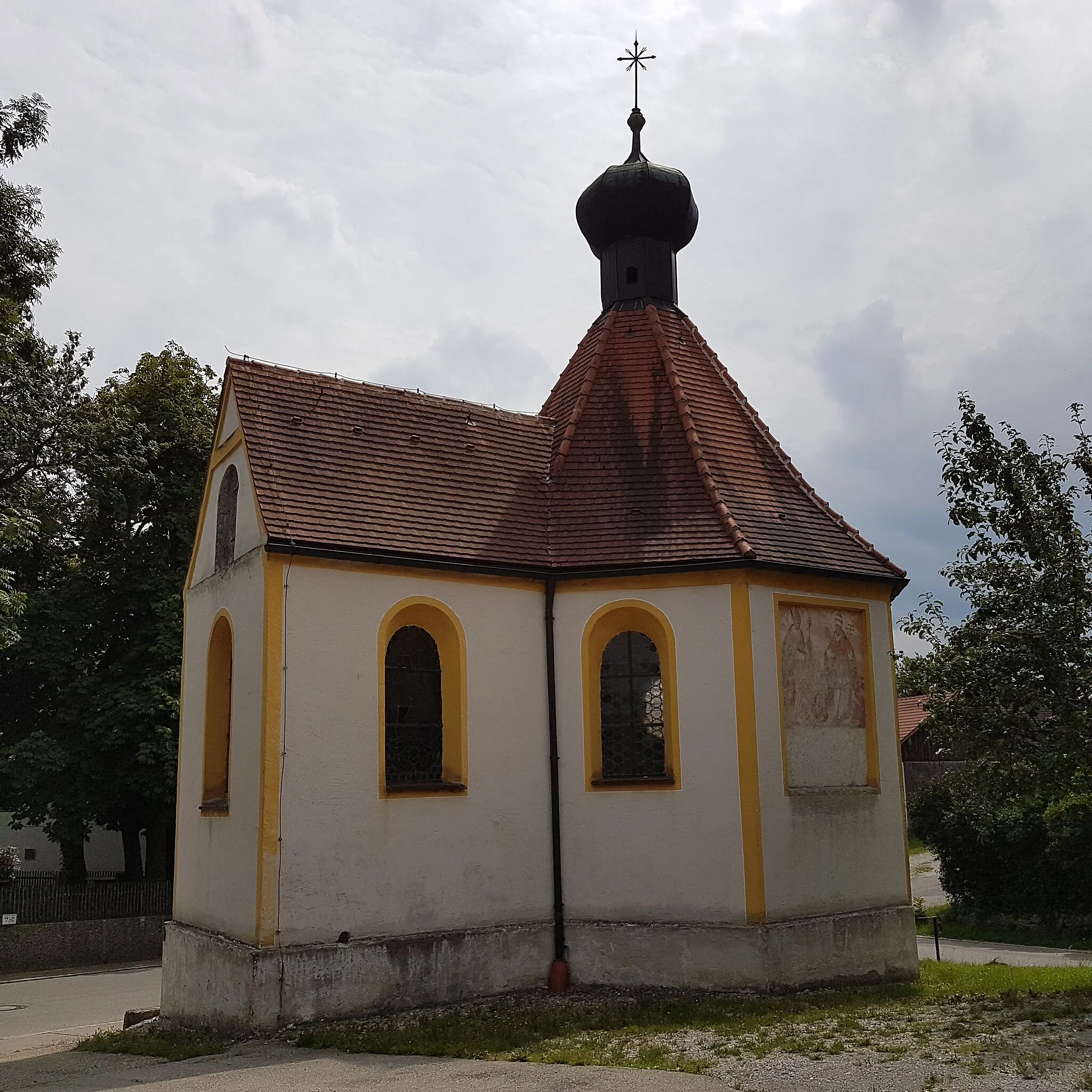 Photo showing: Burggen, Kapelle (Ortsmitte-Nordrand).