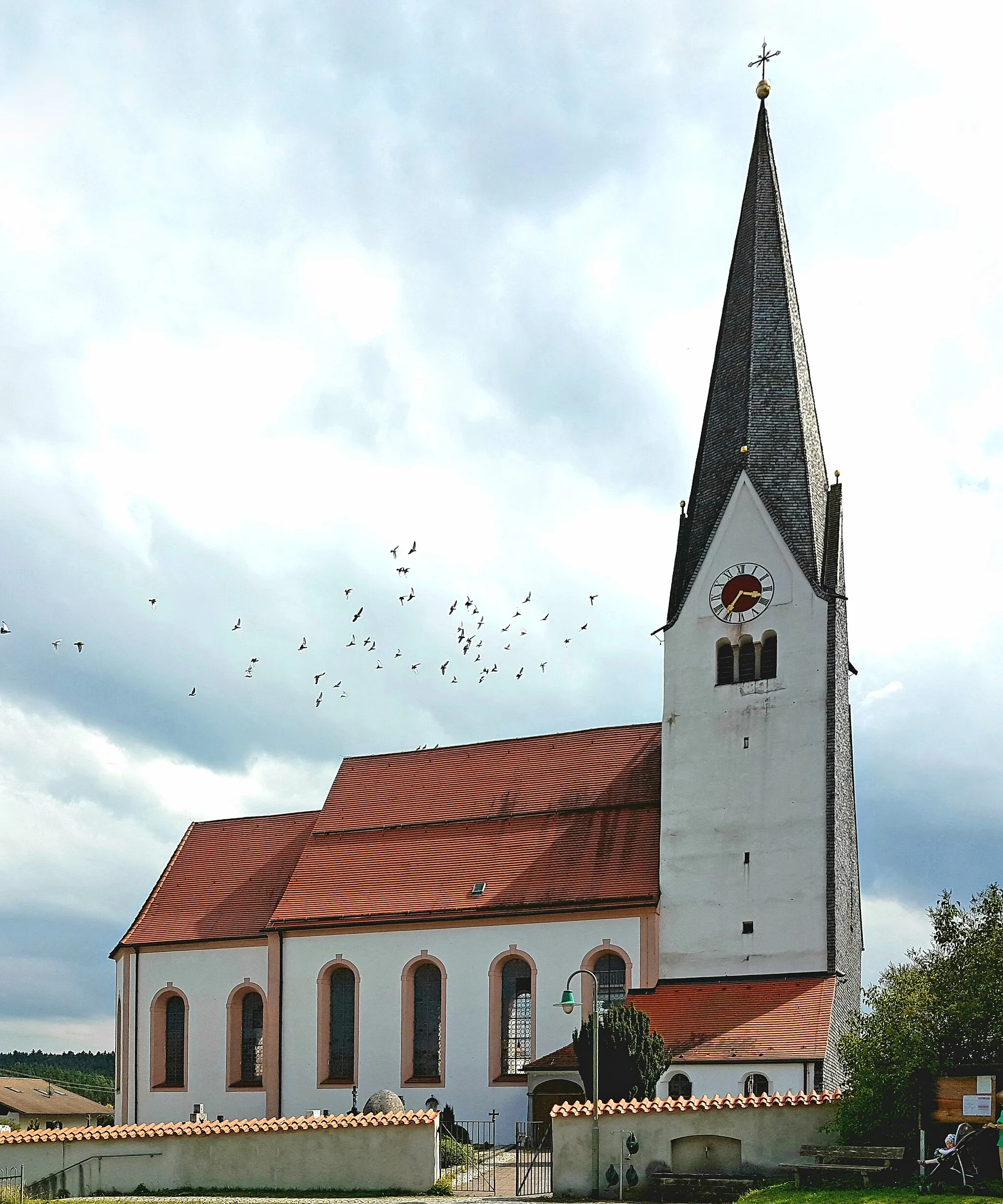 Photo showing: Burggen, Pfarrkirche St. Stephan