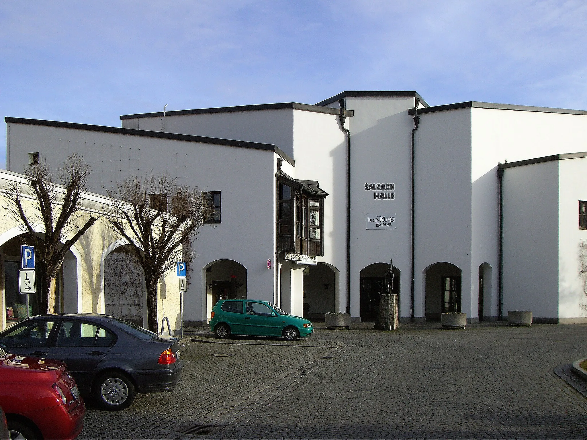 Photo showing: Die Salzach-Halle in Laufen (Bayern)