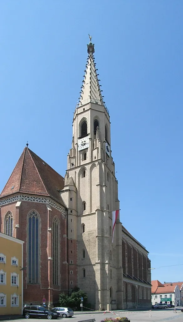 Photo showing: Pfarrkirche St. Nikolaus in Neuötting
