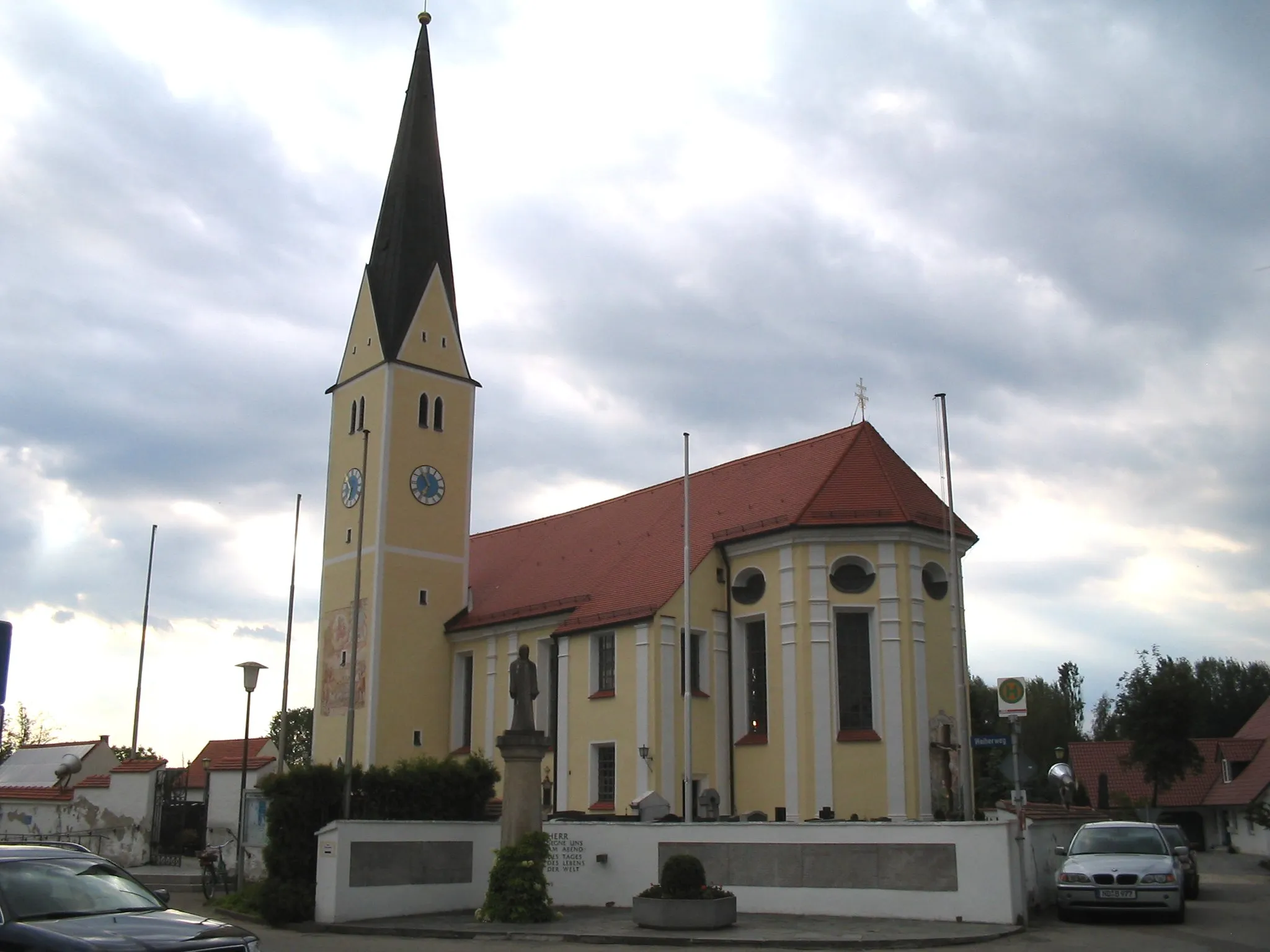 Photo showing: Pfarrkirche Mariä Reinigung und Sankt Wendelin in de:Waidhofen (Bayern)