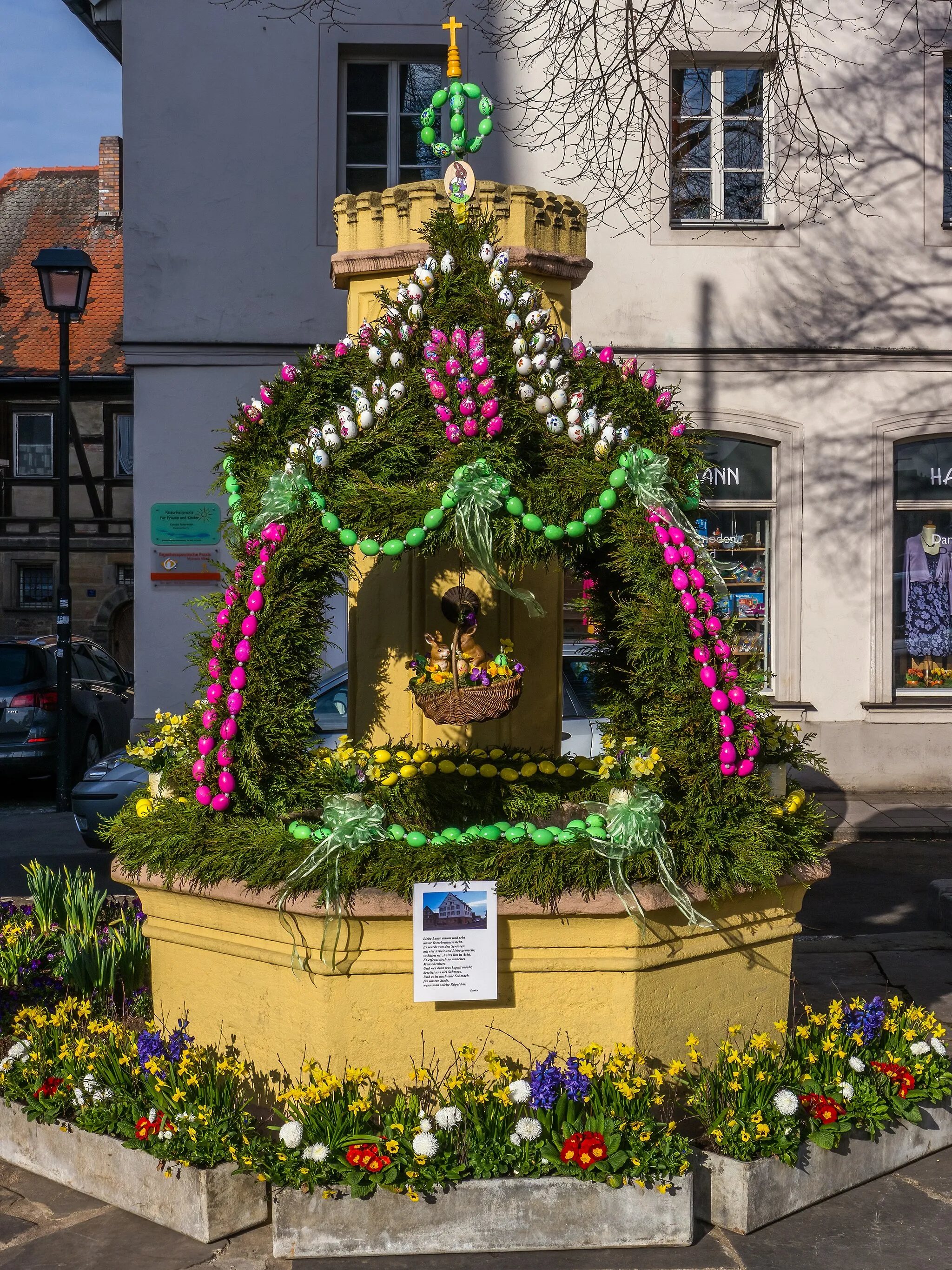 Photo showing: Easter fountain in Hallstadt