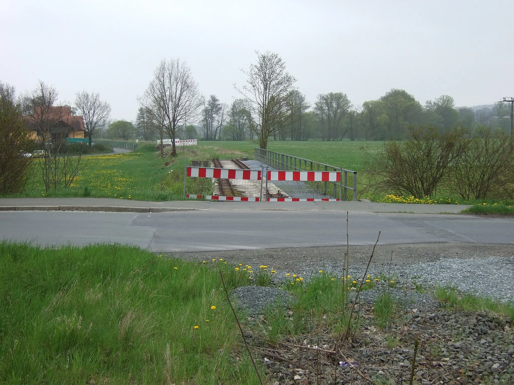 Photo showing: Aufgelassene Bahntrasse in Himmelkron