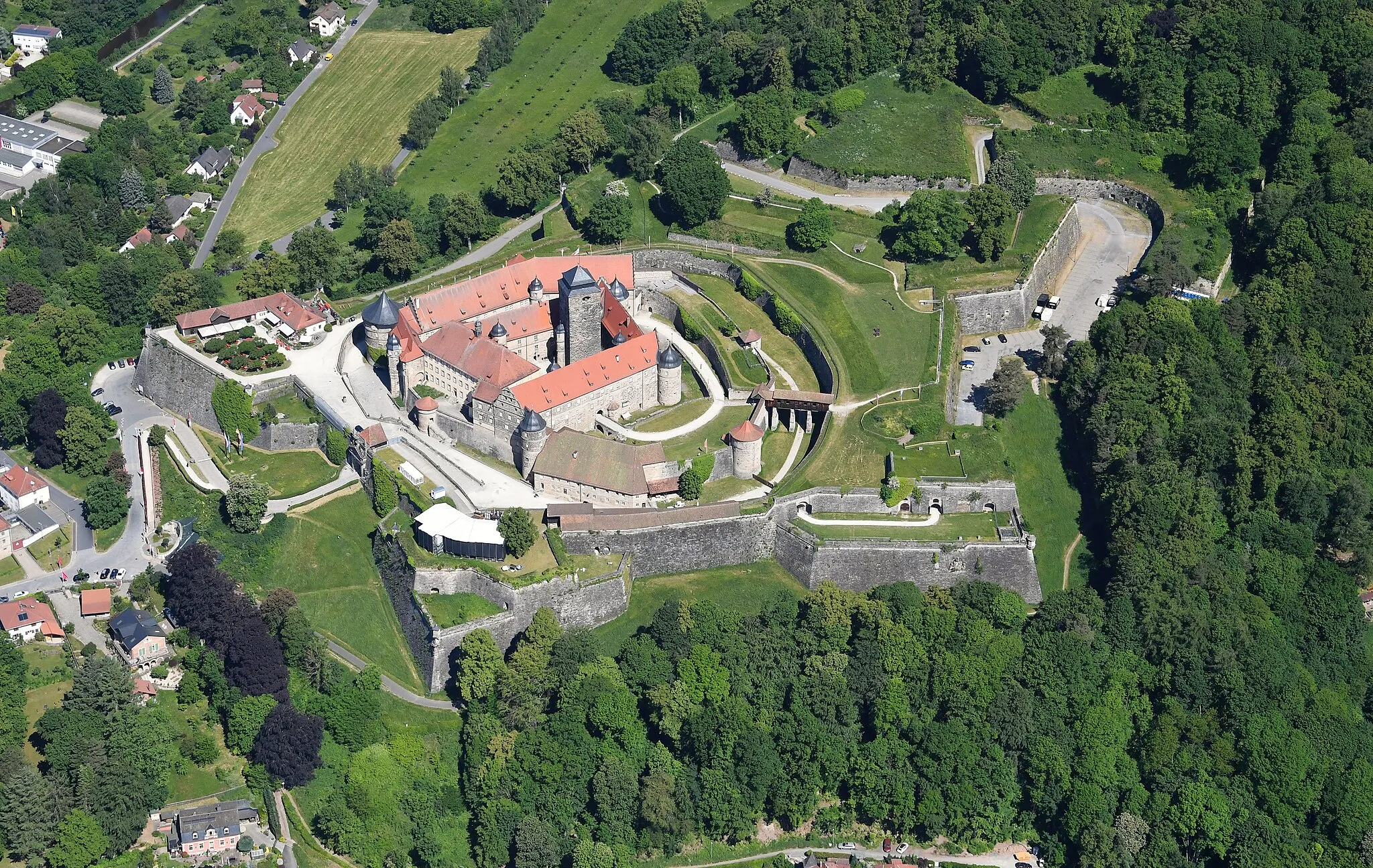 Photo showing: Aerial image of Rosenberg Fortress (view from the southeast)