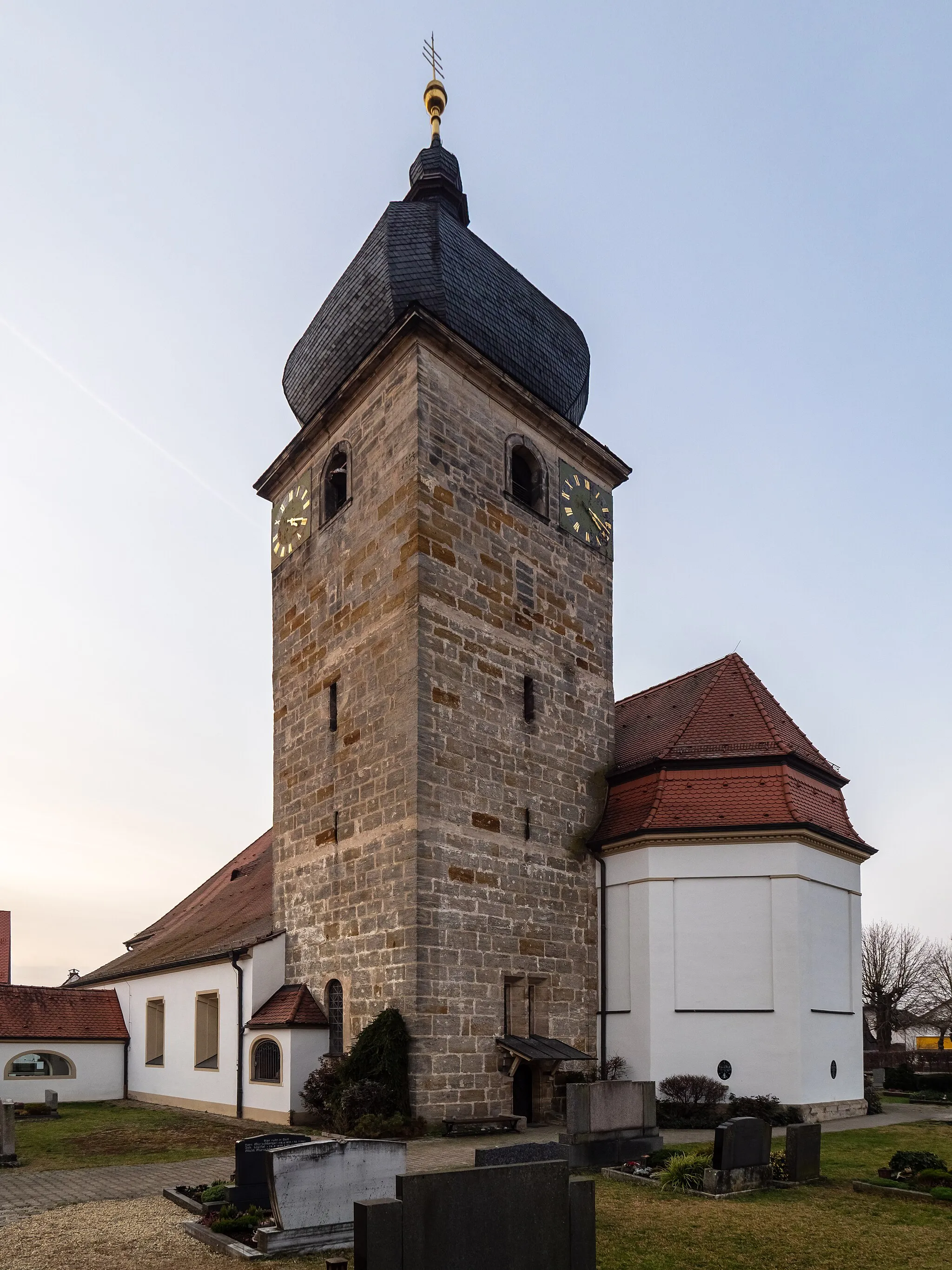 Photo showing: Catholic parish church St.Peter and Paul in Langensendelbach