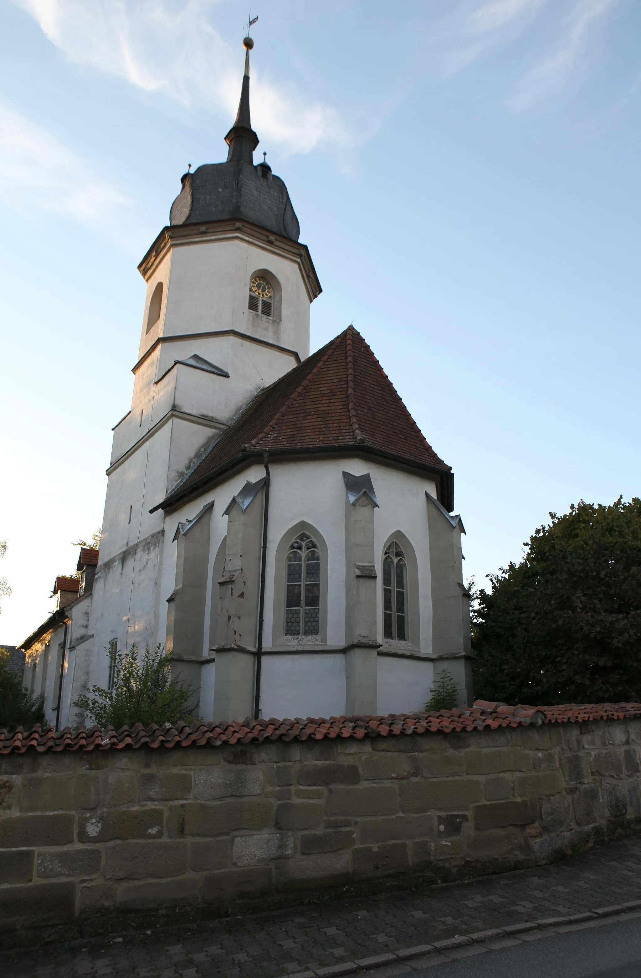 Photo showing: Evangelische Pfarrkirche St. Oswald in Großwalbur, Landkreis Coburg