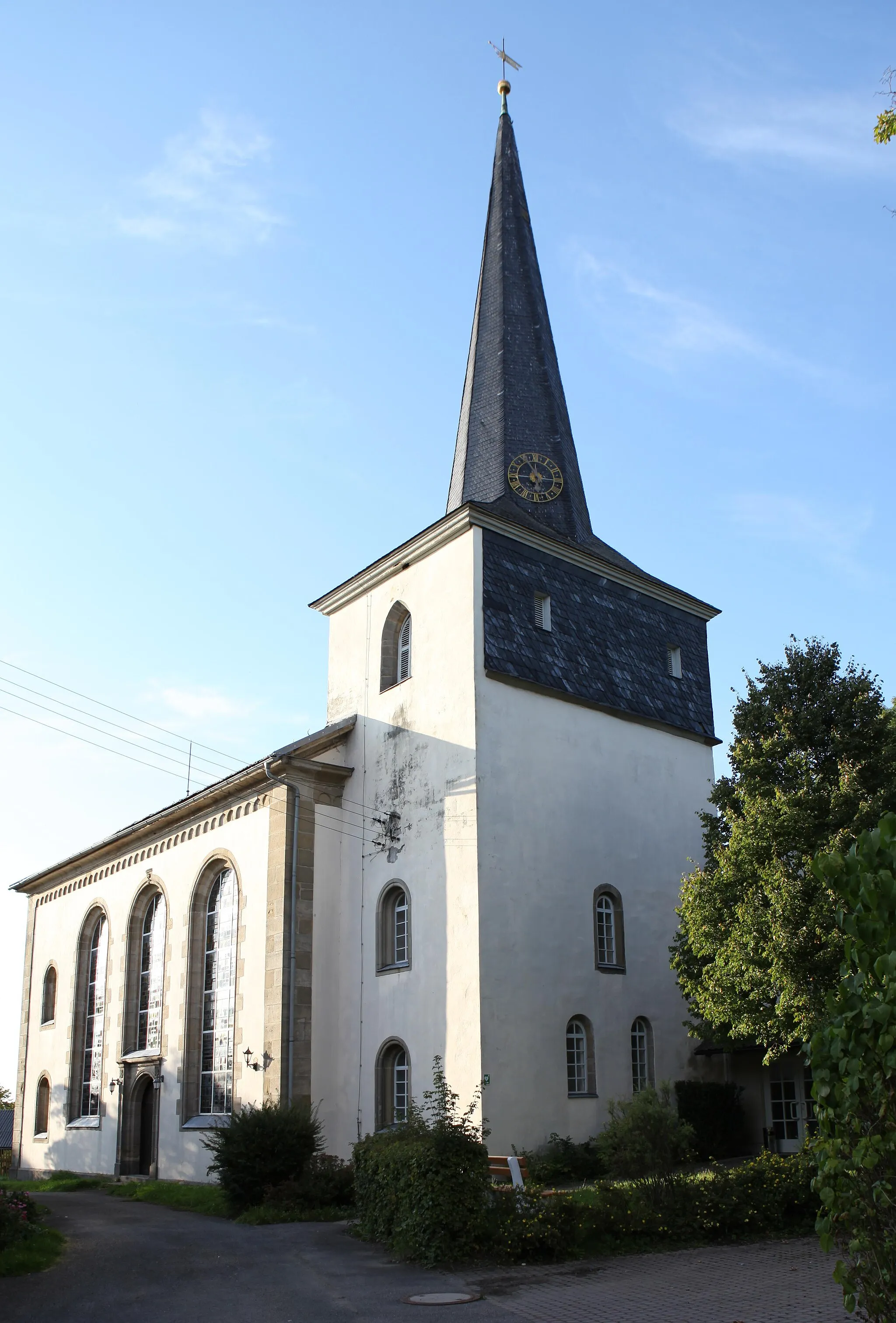 Photo showing: Evangelische Kirche St. Bonifatius in Ahlstadt, Landkreis Coburg