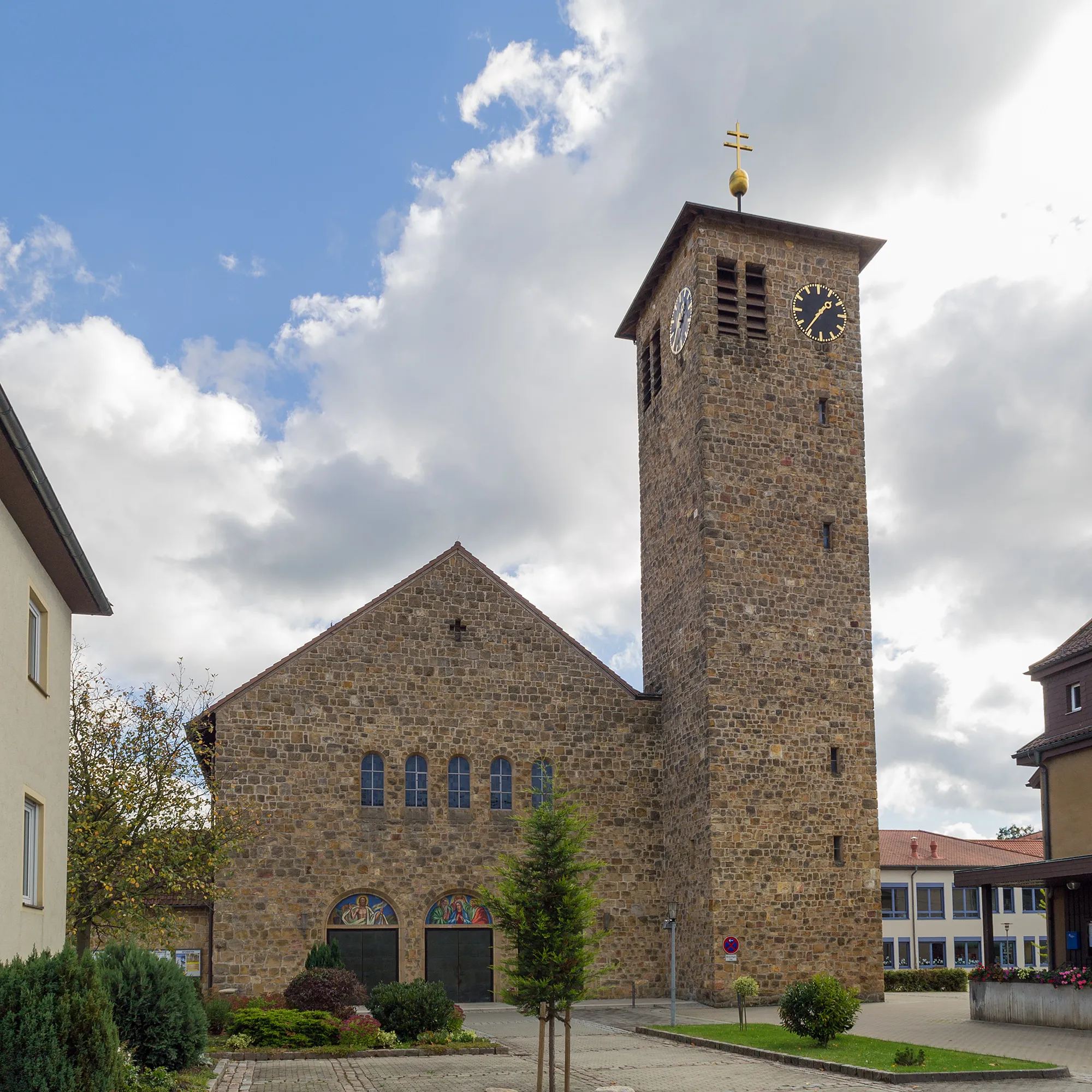 Photo showing: Katholische Pfarrkirche Herz Jesu im oberfränkischen Markt Pressig.