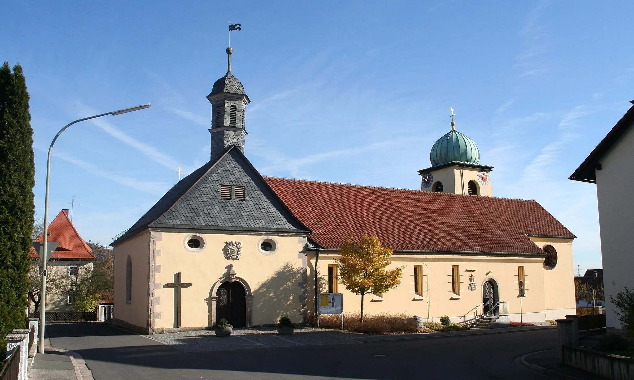 Photo showing: Katholische Kirche St.Wolfgang in Stockheim in Oberfranken
