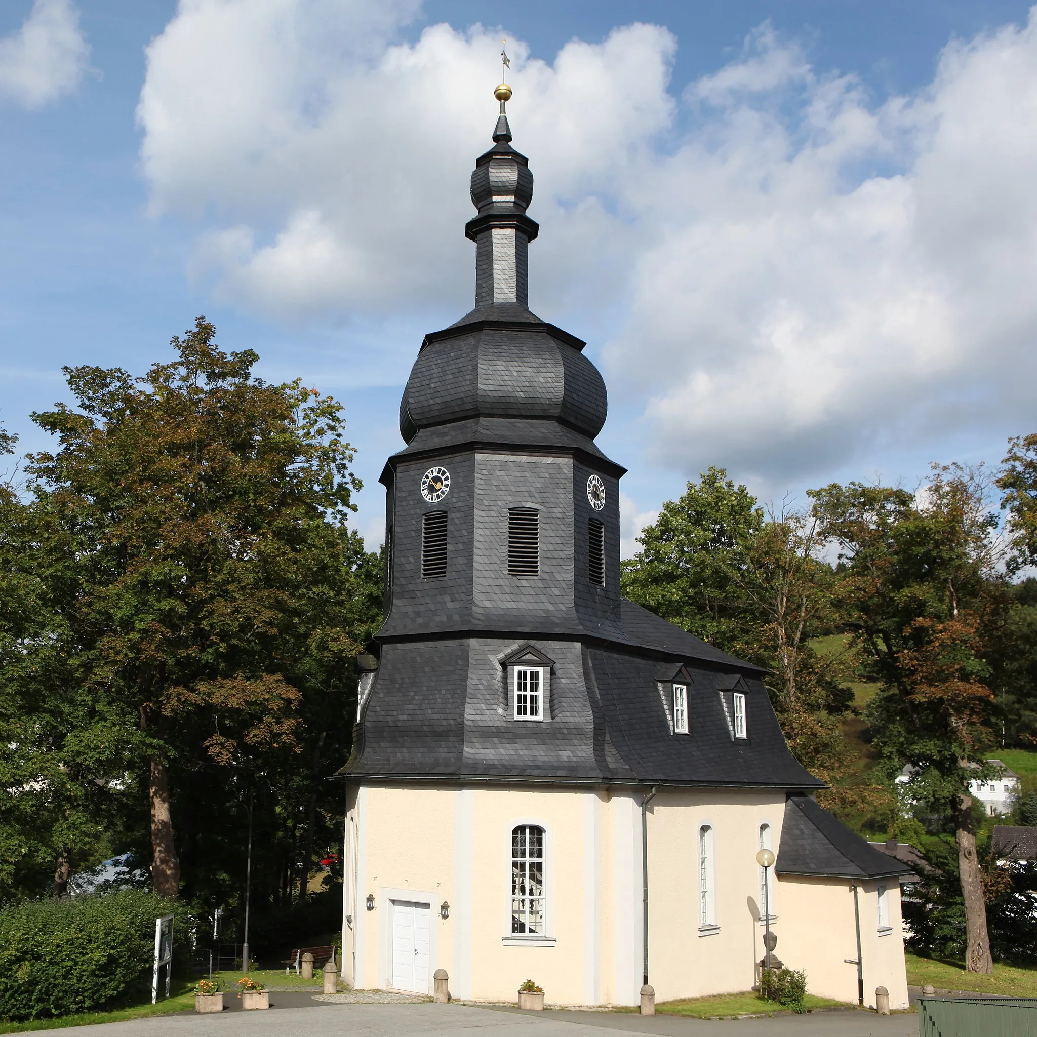 Photo showing: Evangelische Kirche Ad Portam Coeli in Tettau, Landkreis Kronach