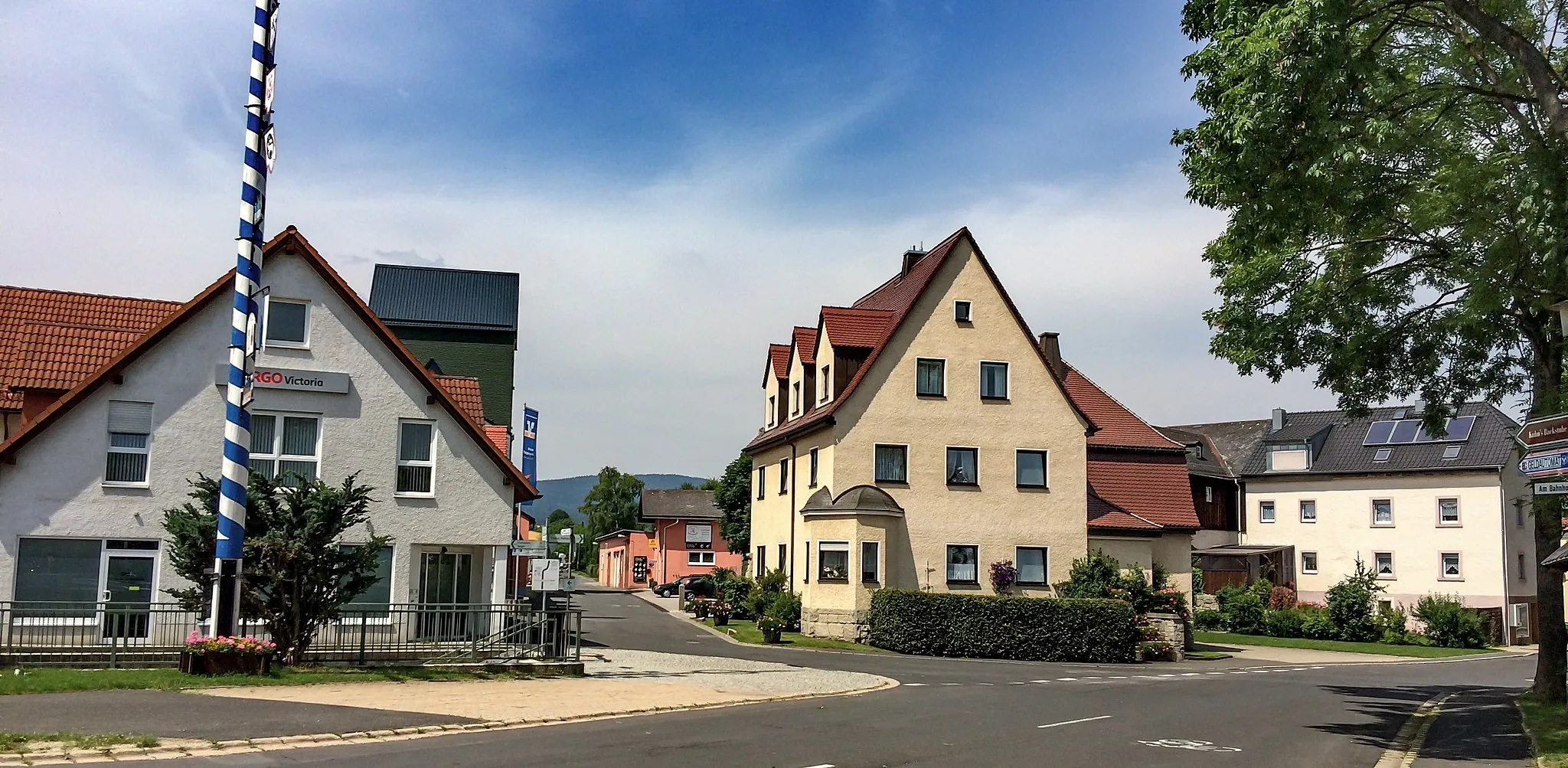 Photo showing: Tröstau Zentrum Am Bahnhof, Juli 2014