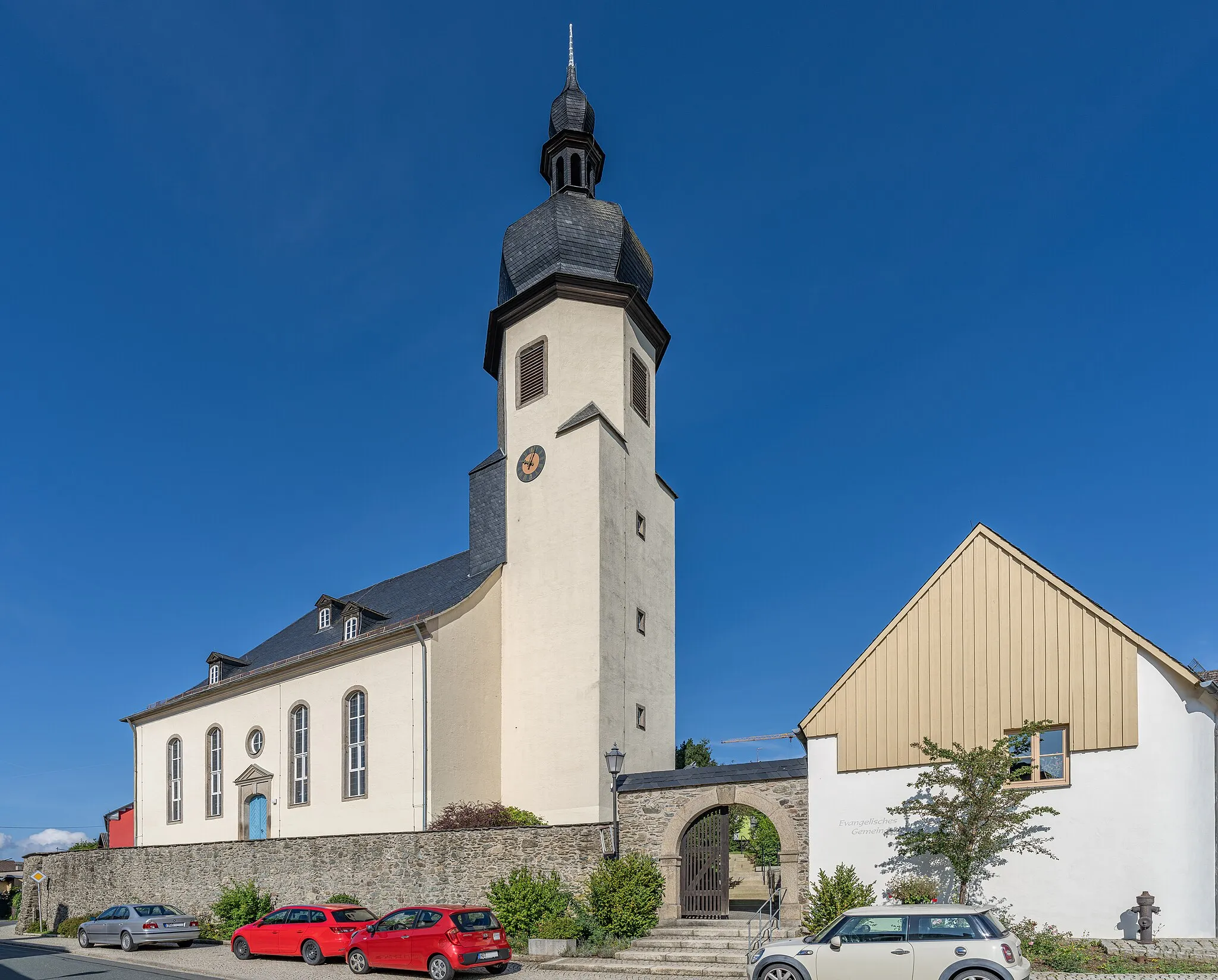 Photo showing: The parish church of Trogen in Upper Franconia.