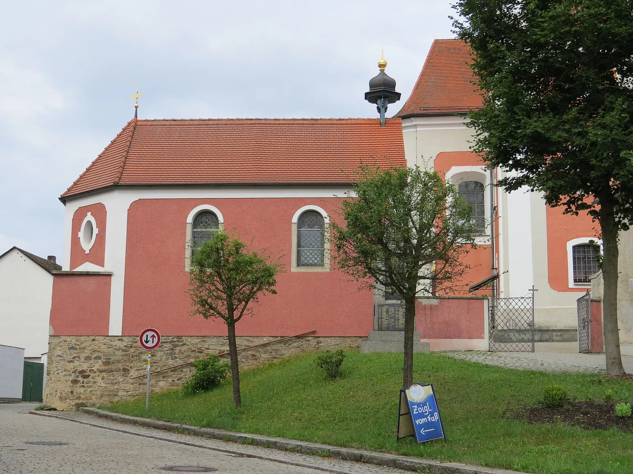 Photo showing: Friedhofskapelle in Neualbenreuth
