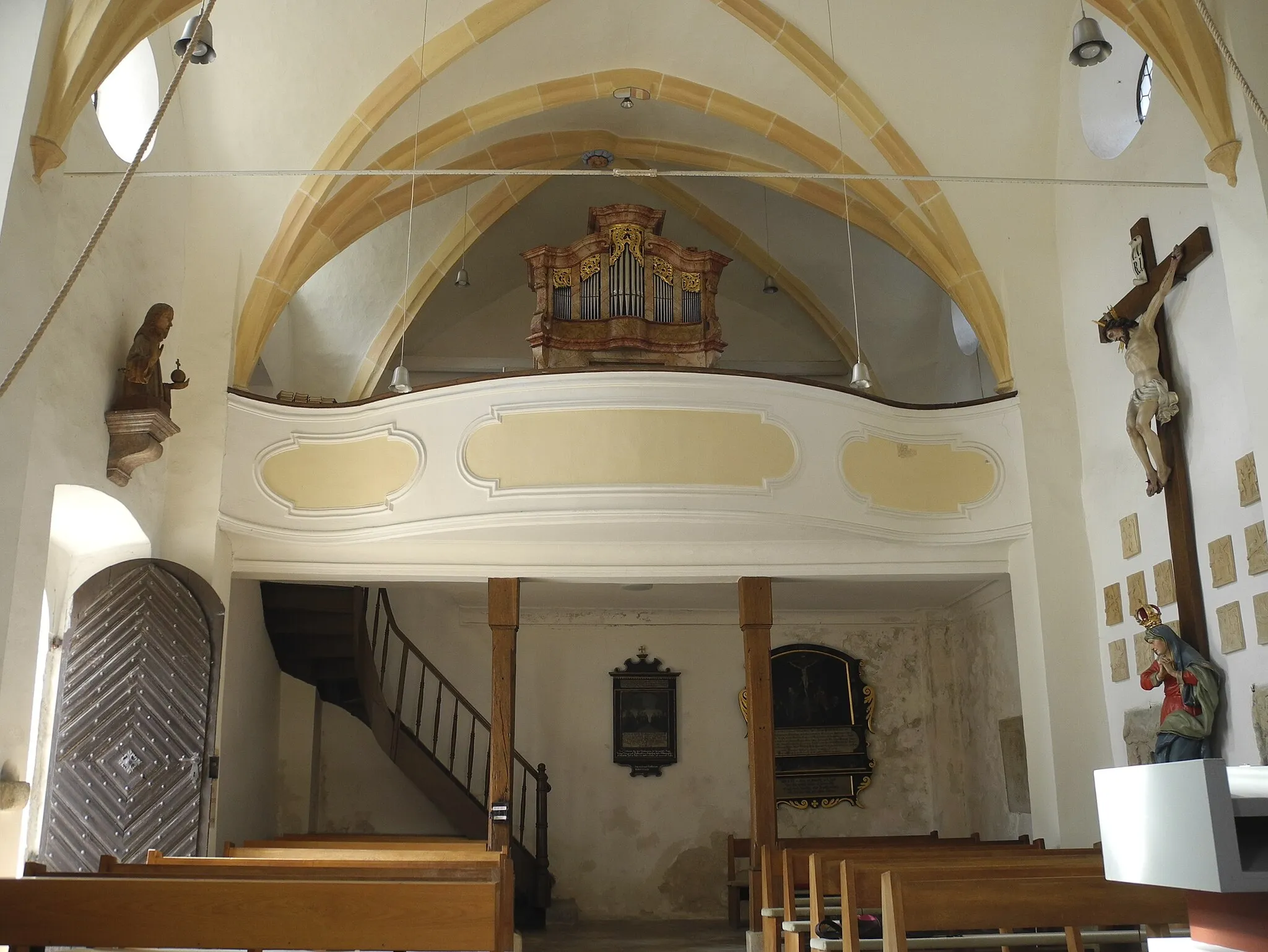 Photo showing: Friedhofskirche St. Salvator in Hohenburg - Orgel: 1984 Restaurierung Nenninger