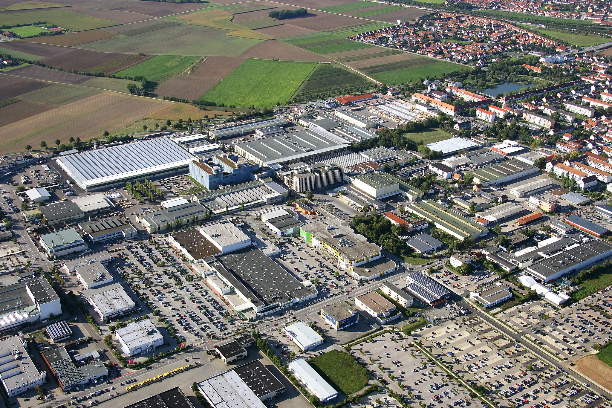 Photo showing: Aerial view of Krones plant grounds in Neutraubling