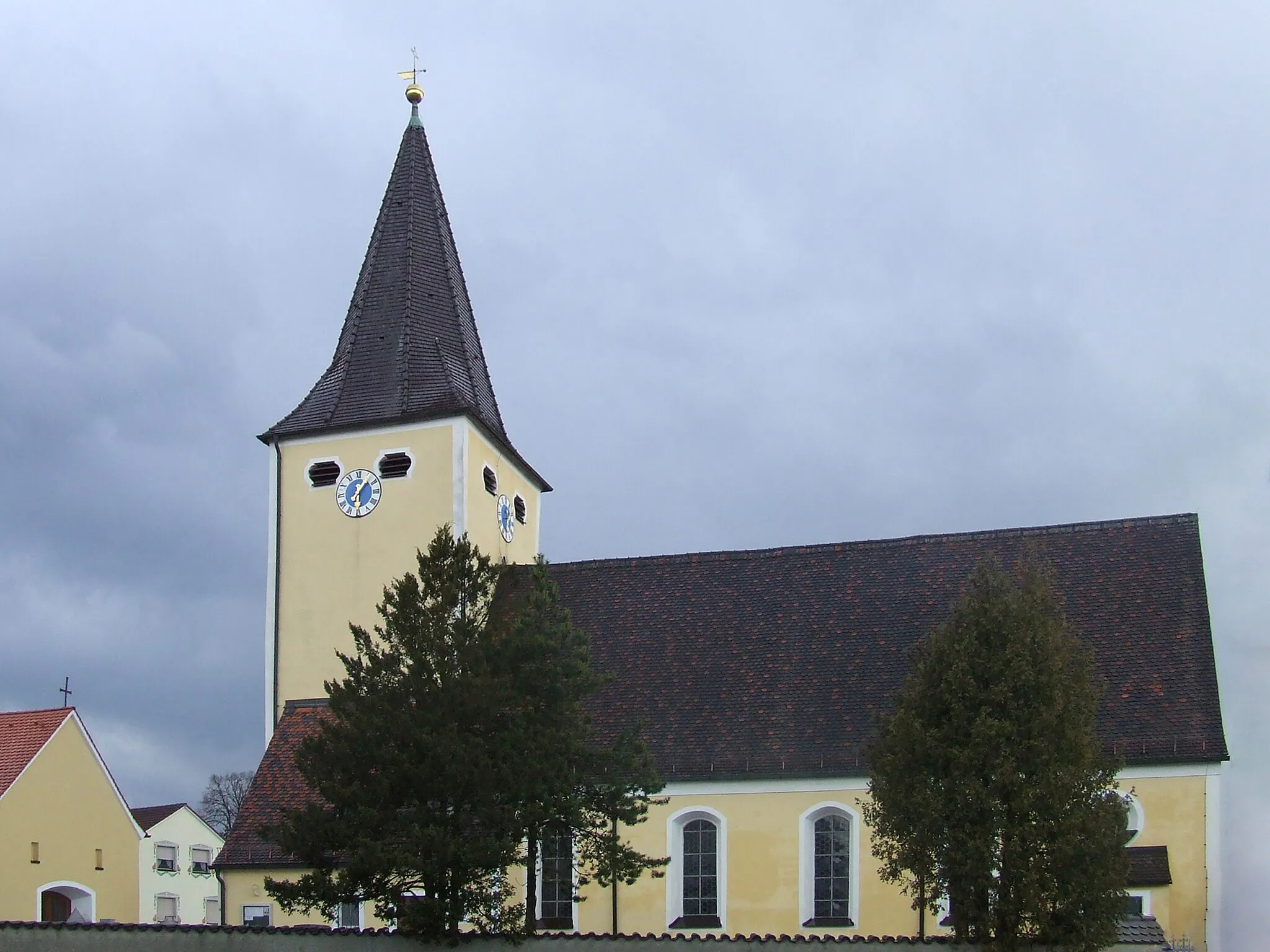 Photo showing: Landkreis Neumarkt in der Oberpfalz, Pilsach, die katholische Kirche St. Peter und Paul von Nordenn