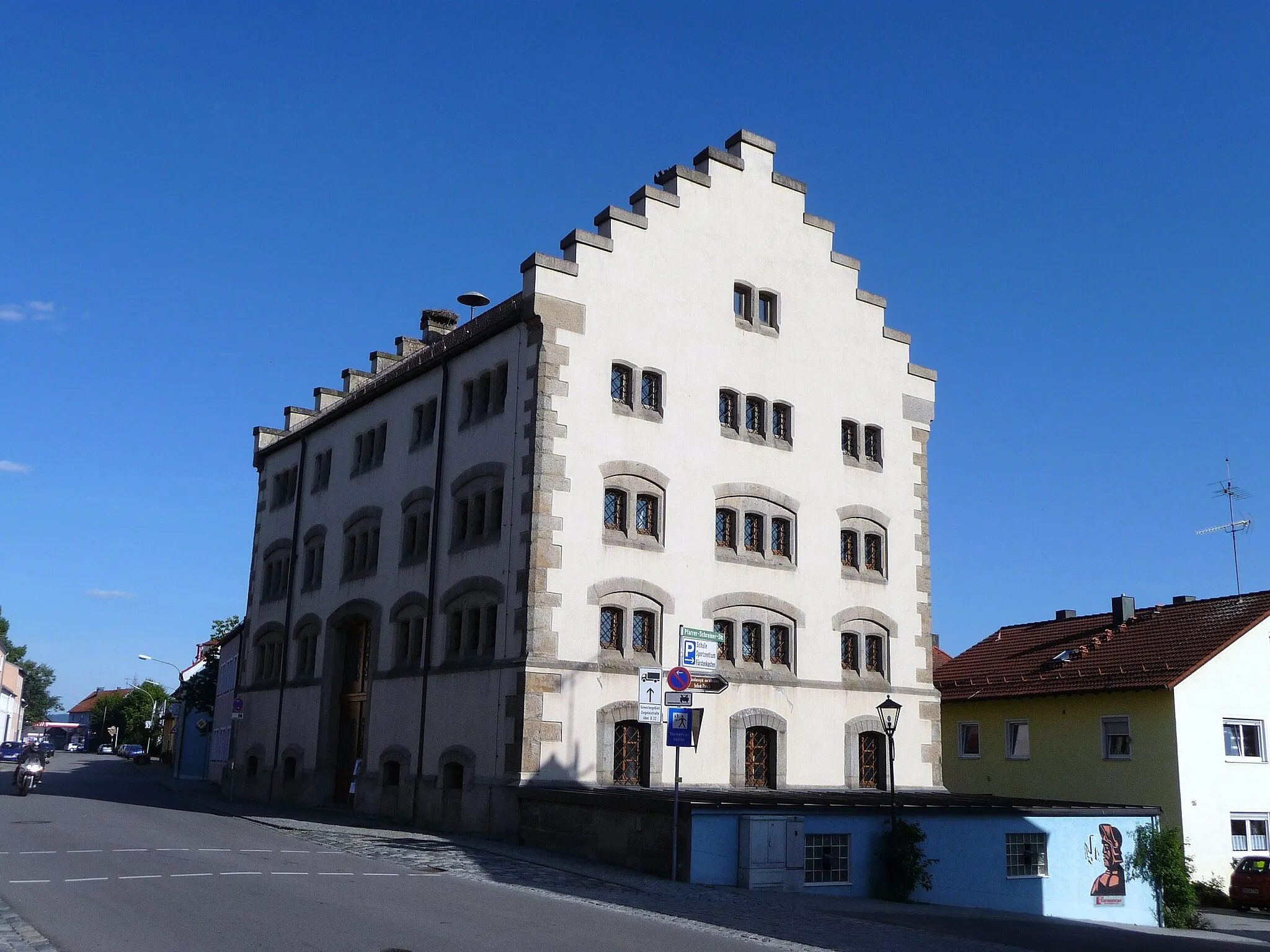 Photo showing: Der sogenannte Fürstenkasten in Rötz, ehemals kurfürstlicher Getreidekasten