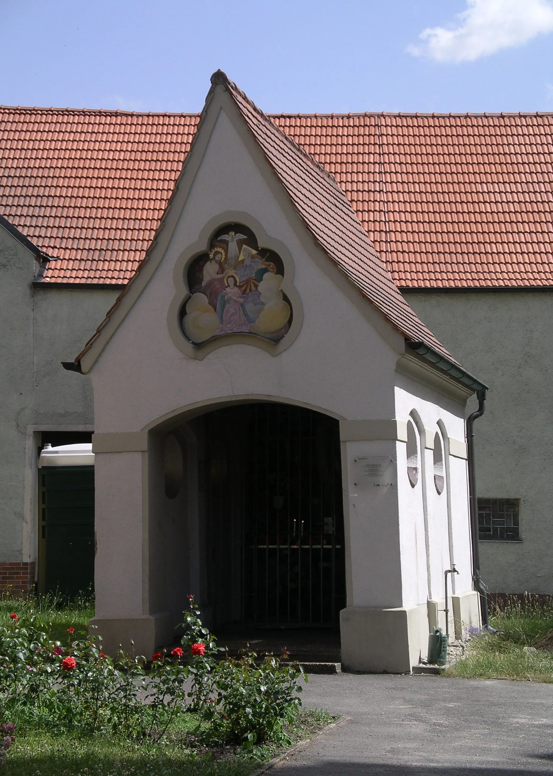 Photo showing: Lourdes chapel on St. Vitus churchyard in Schnaittenbach, Germany.