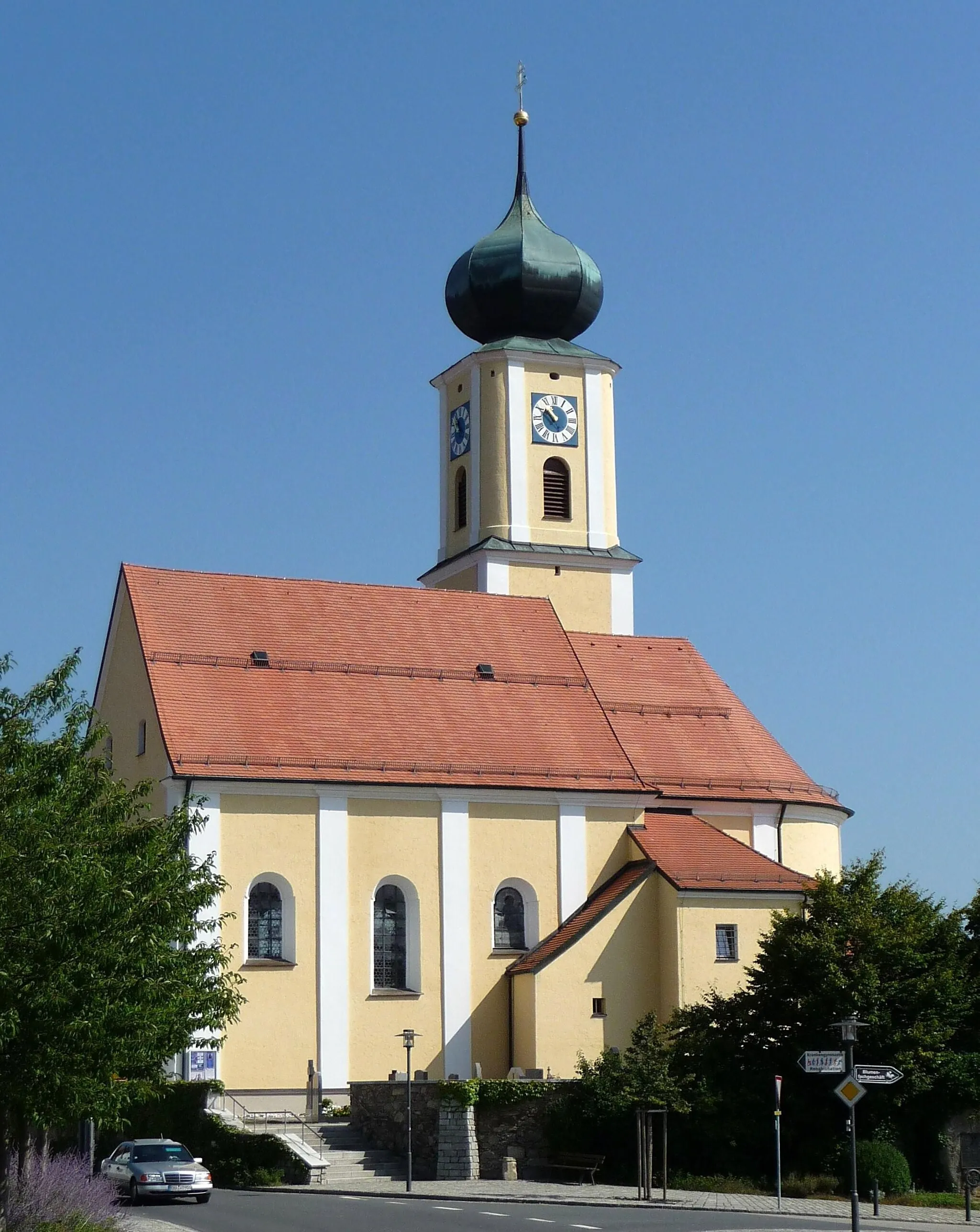 Photo showing: Die Pfarrkirche Maria Immaculata in Schorndorf