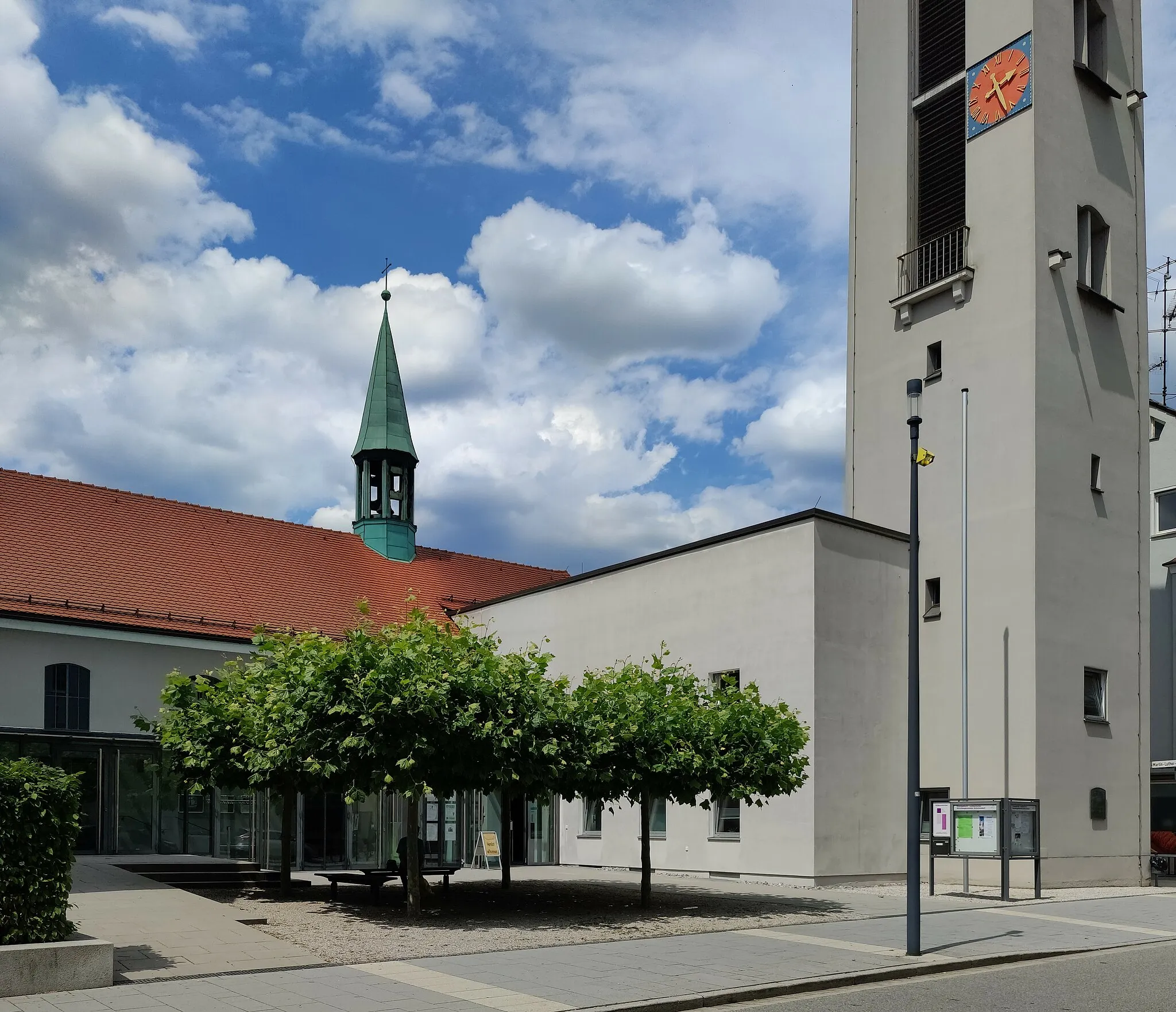 Photo showing: Evangelisch-lutherische Erlöserkirche Schwandorf, Oberpfalz, Bayern, Deutschland