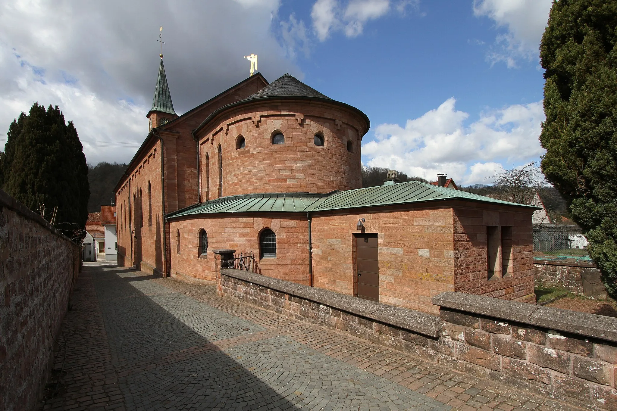 Photo showing: Church of Saint Pirmin in Eppenbrunn.