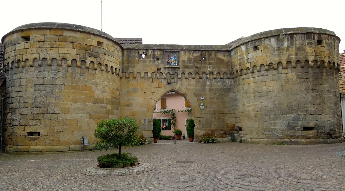 Photo showing: Historical city gate Eisentor in Freinsheim