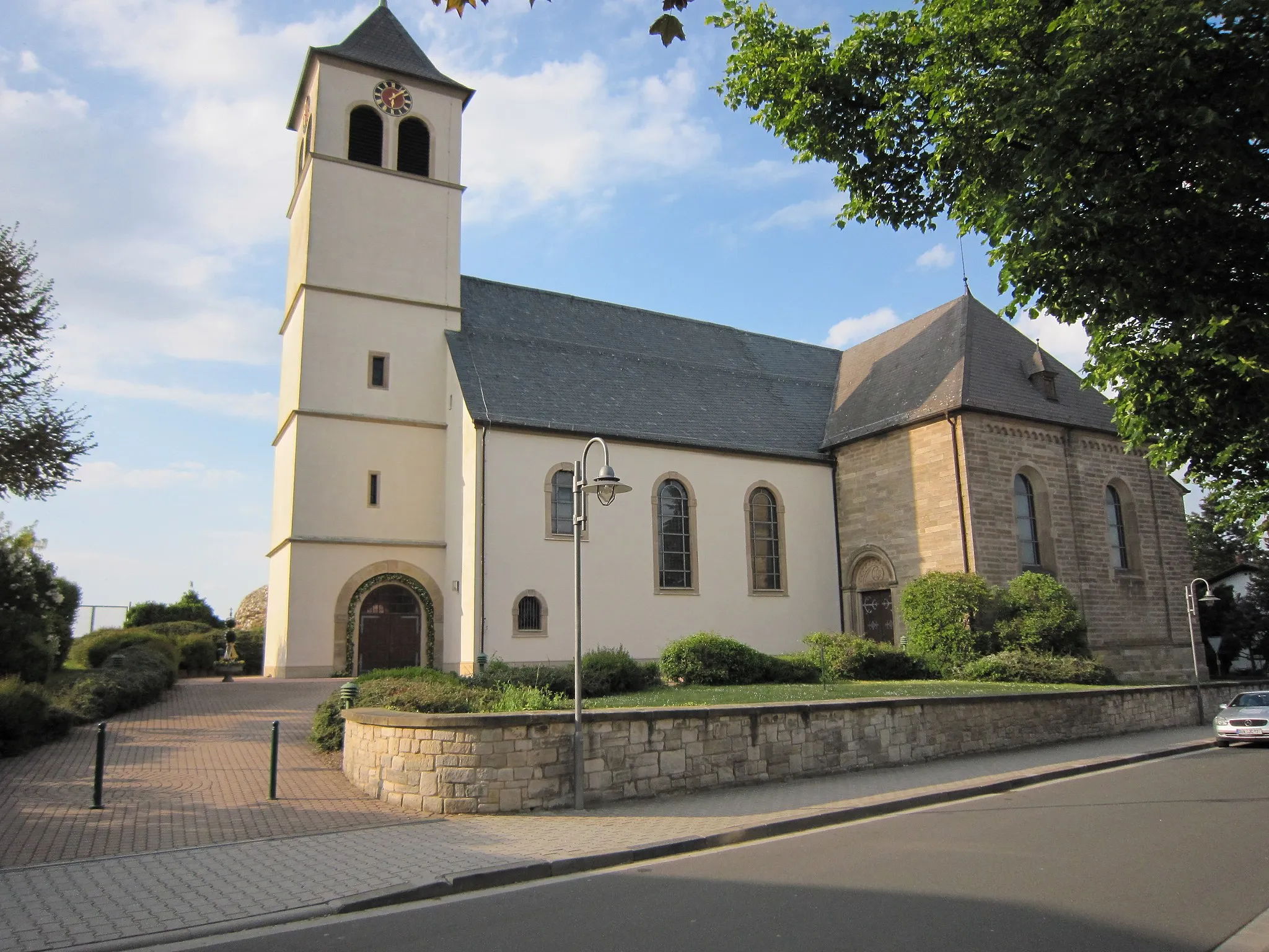 Photo showing: The Catholic Church of Hettenleidelheim