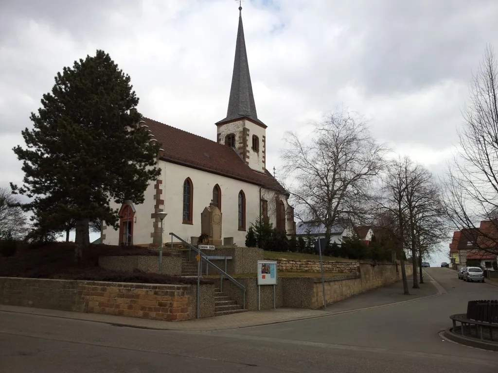 Photo showing: Lustadt, Kath. Kirche St. Laurentius
