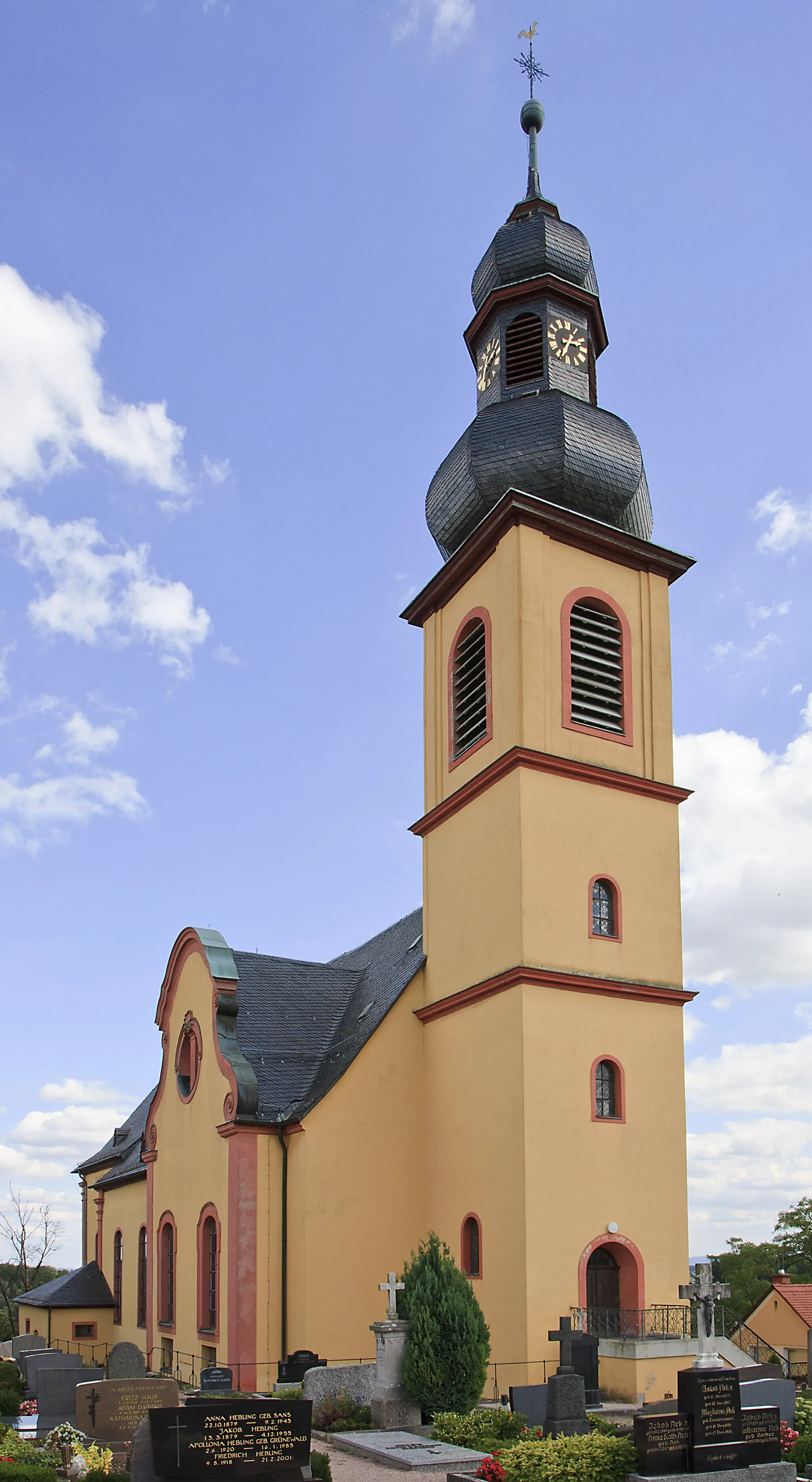 Photo showing: Nackenheim, Katholische Pfarrkirche St. Gereon