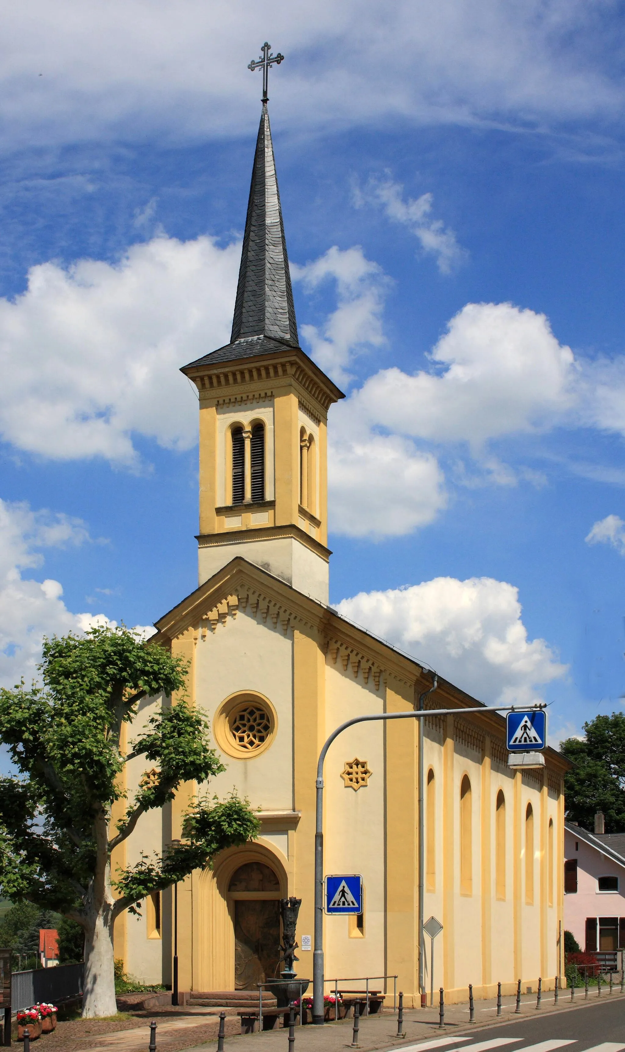 Photo showing: Nieder-Olm, Evangelische Kirche