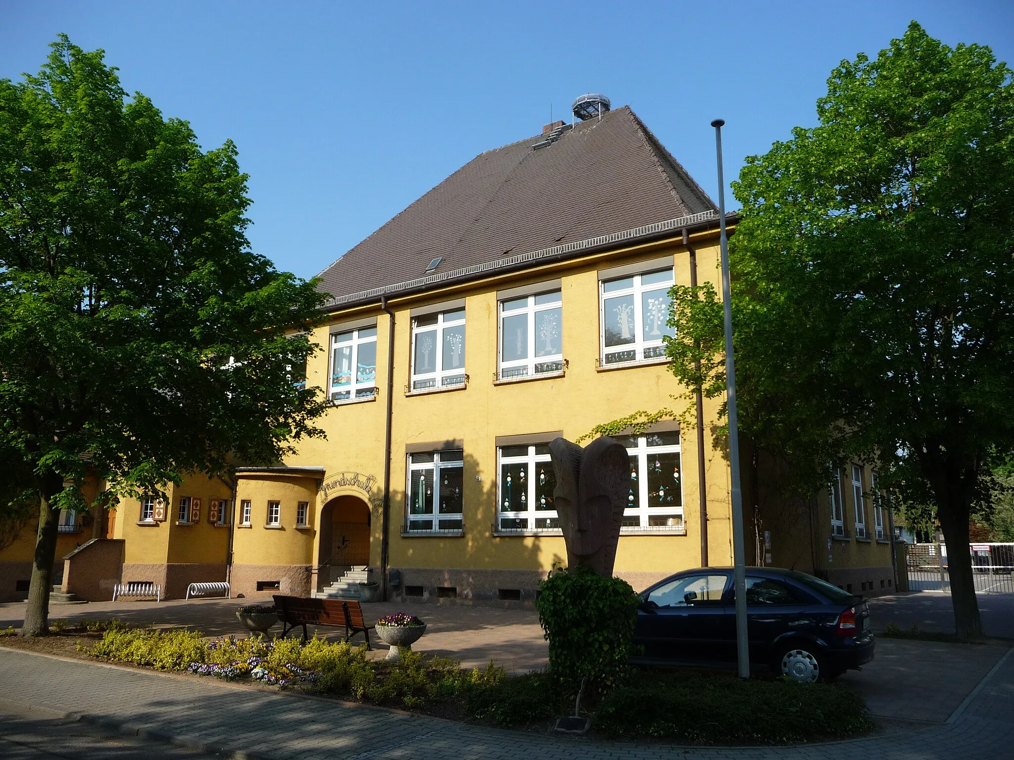 Photo showing: Otterstadt