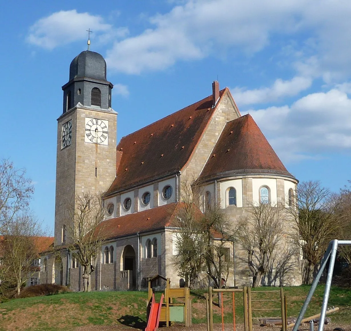 Photo showing: Katholische Pfarrkirche Mariä Himmelfahrt in Ramsen