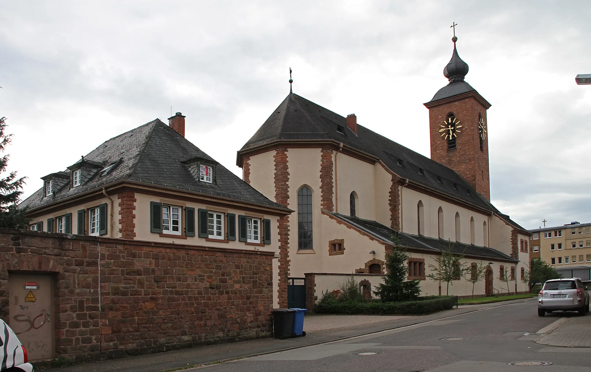 Photo showing: The catholic church St. Josef is a cultural heritage monument in Rodalben, Haustelstrasse 2, Germany, built in 1929/30.