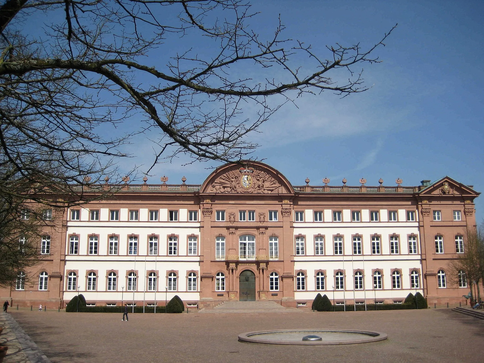 Photo showing: Fronst aspect of Zweibrücken castle in Germany
