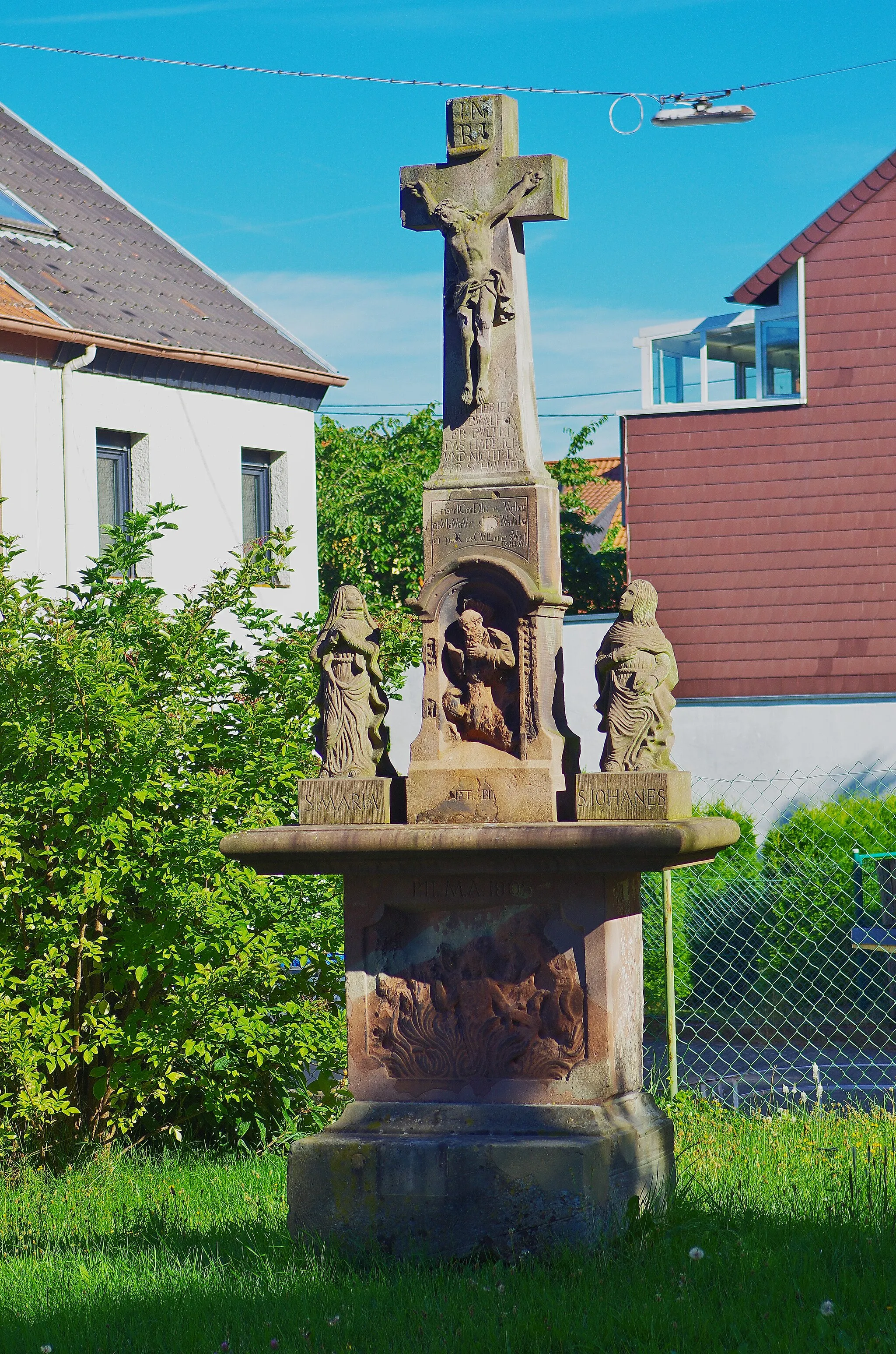 Photo showing: Arme Seelen Kreuz in Kleinblittersdorf, Peter Henz (1805)