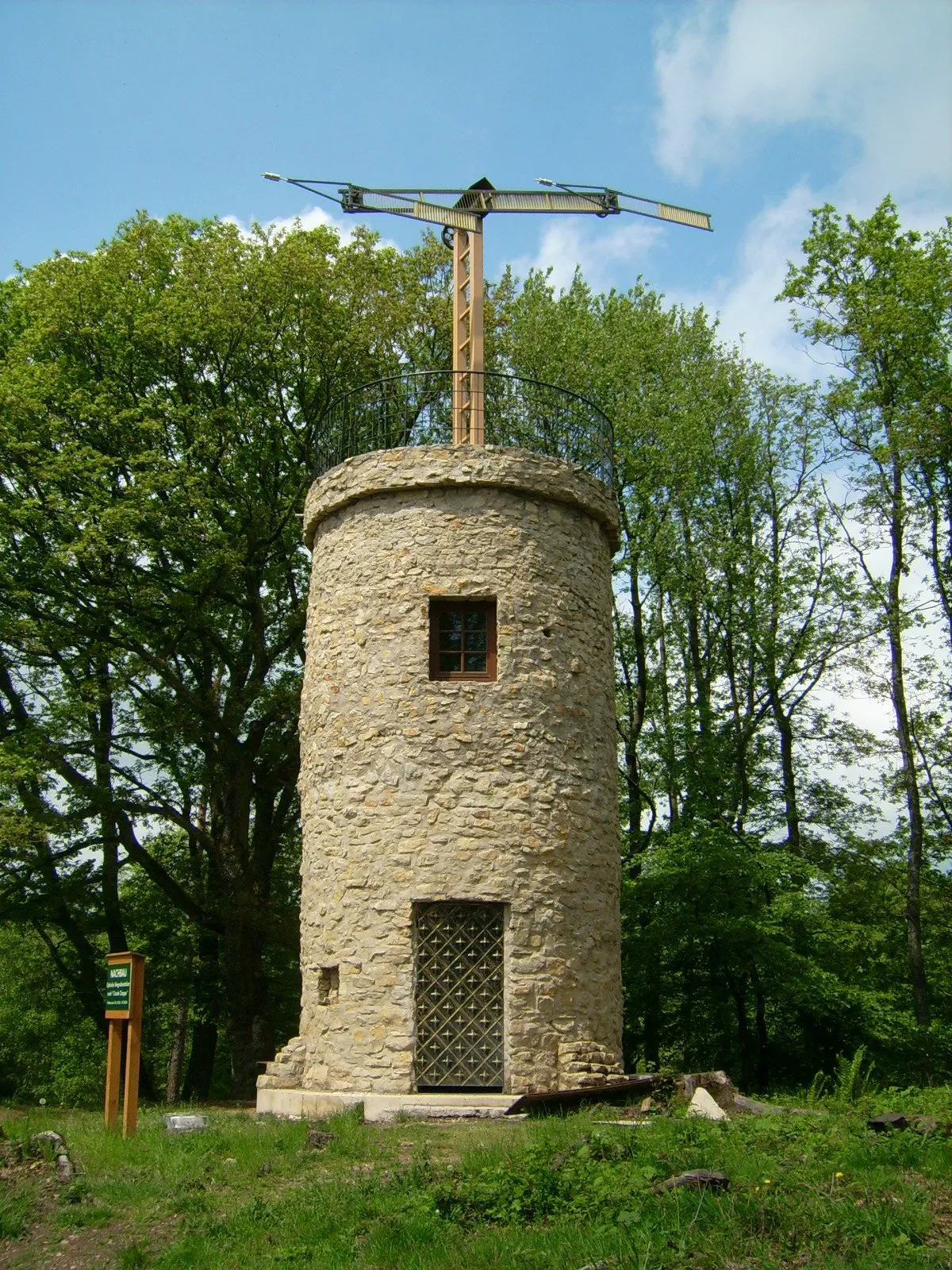 Photo showing: "Optischer Telegraf" (Replikation) von Claude Chappe auf dem "Litermont" bei Nalbach in Deutschland.