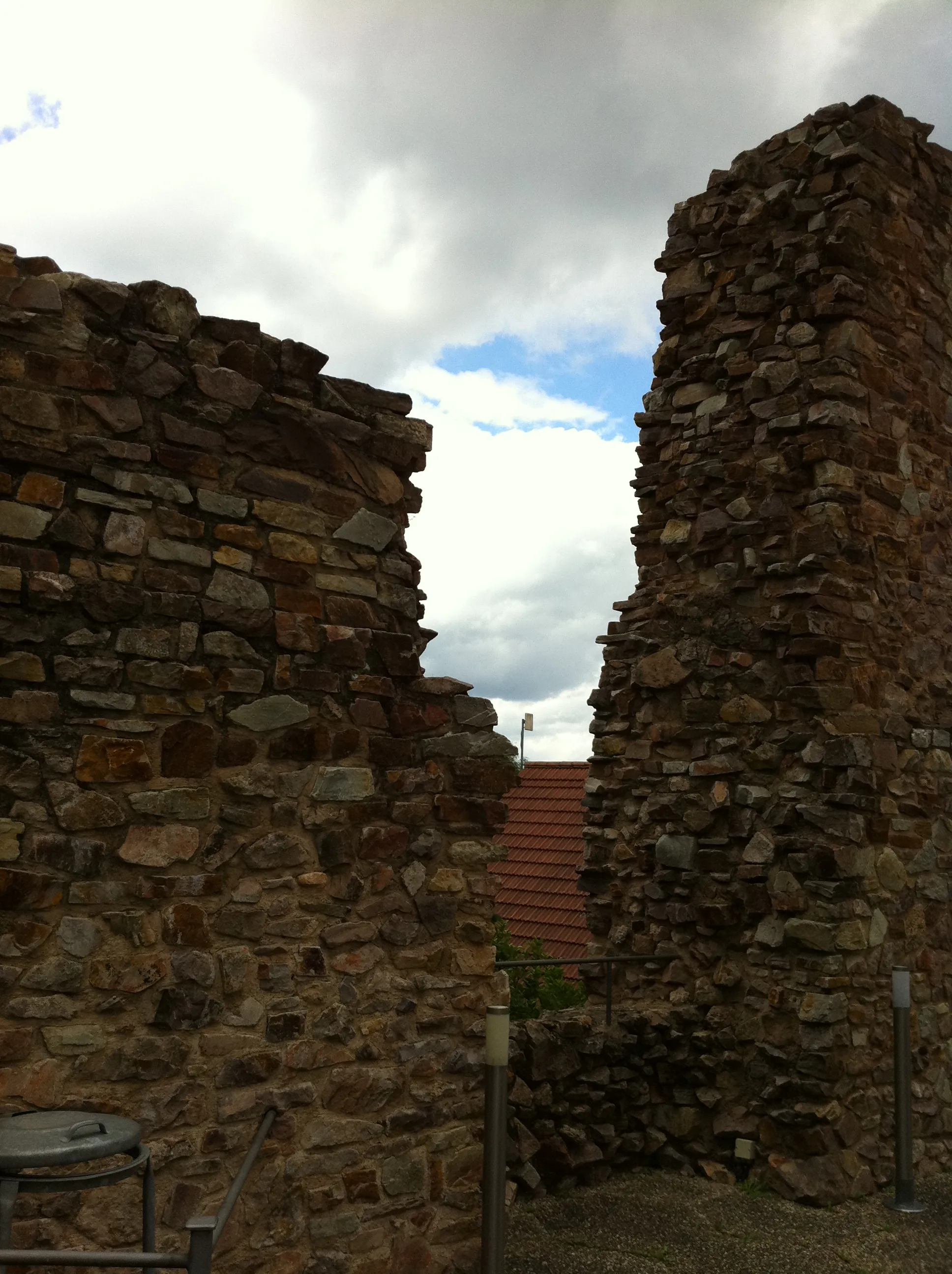 Photo showing: Mauern Burg Nohfelden